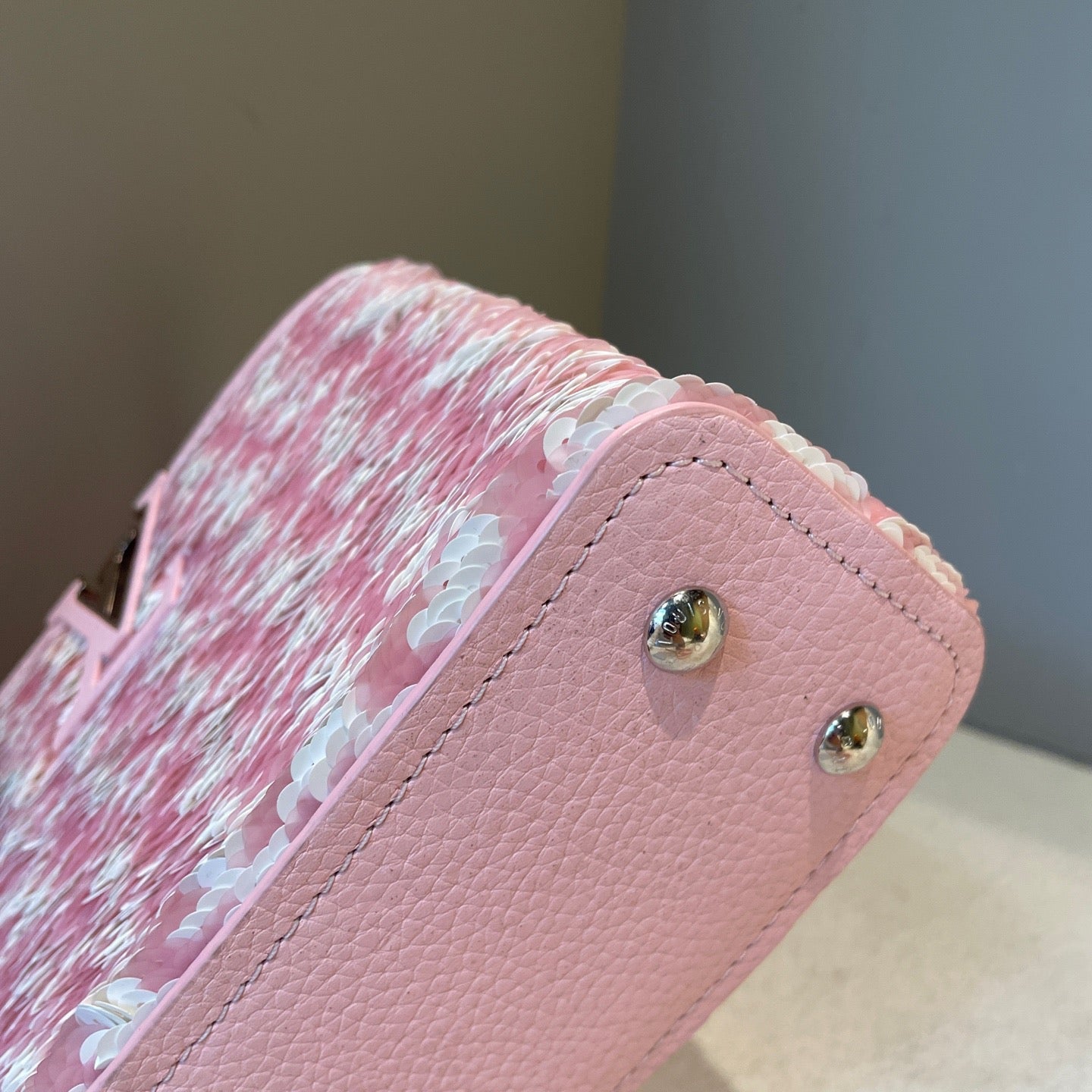 Louis Vuitton - Capucines - Leather - Pink - (Small)