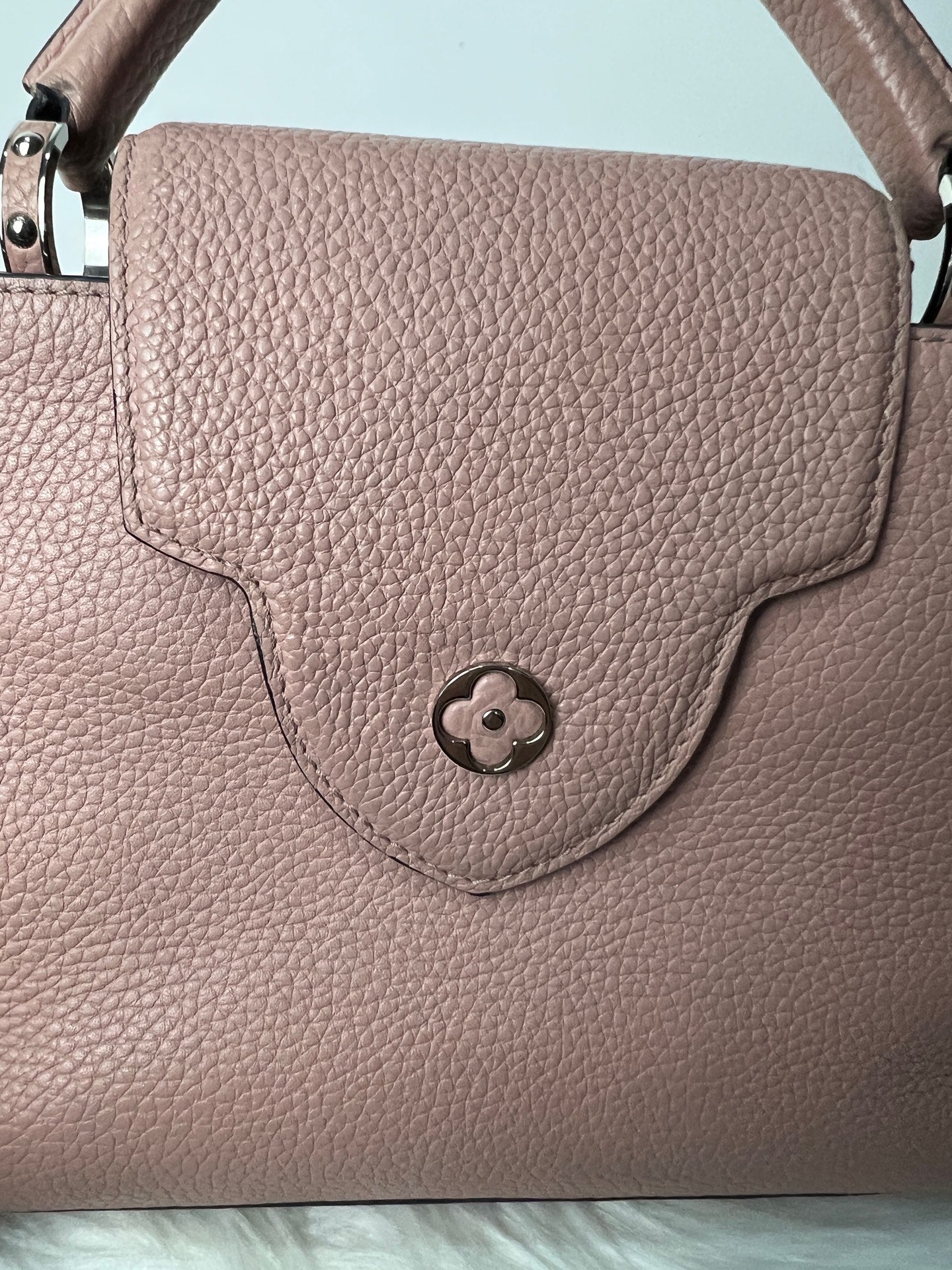 Louis Vuitton - Capucines - Leather - Pink - (small)