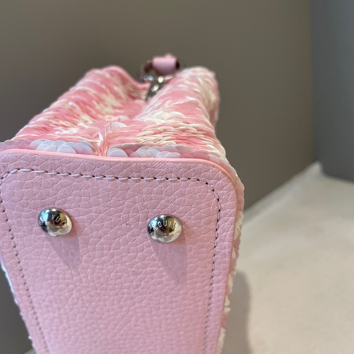 Louis Vuitton - Capucines - Leather - Pink - (Small)