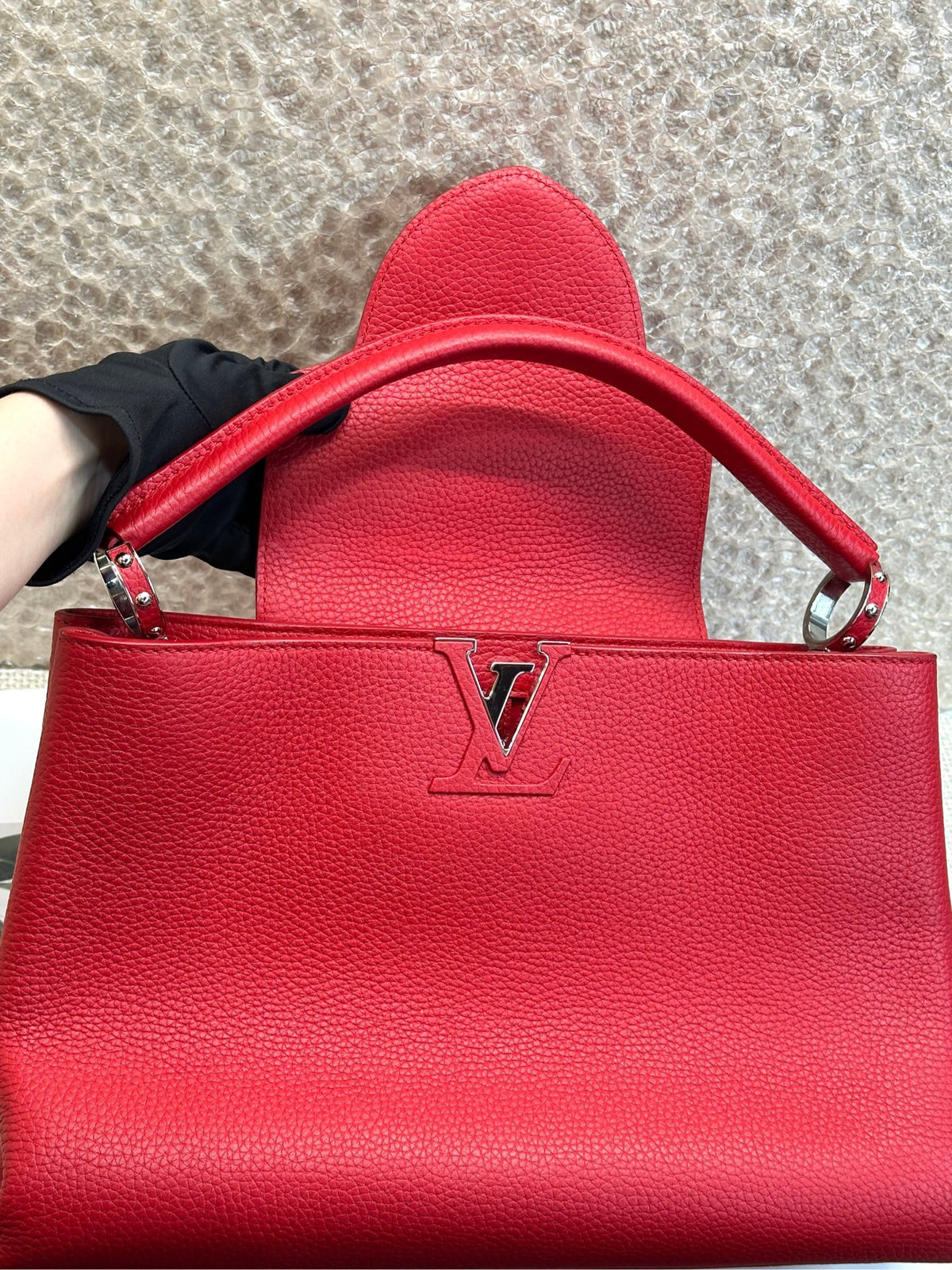Louis Vuitton - Capucines - Leather - Red