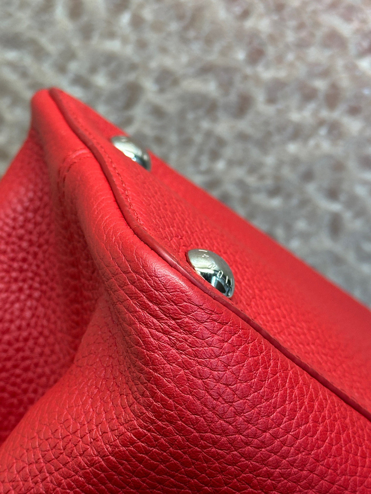 Louis Vuitton - Capucines - Leather - Red