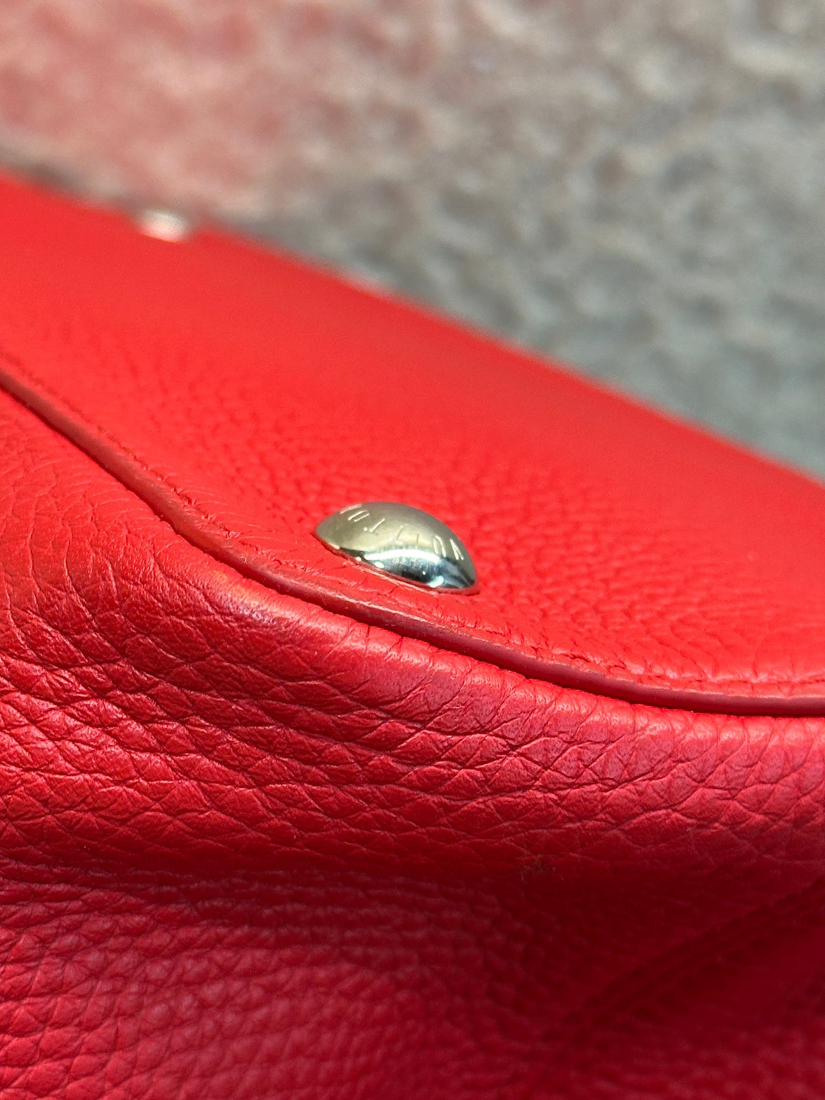 Louis Vuitton - Capucines - Leather - Red