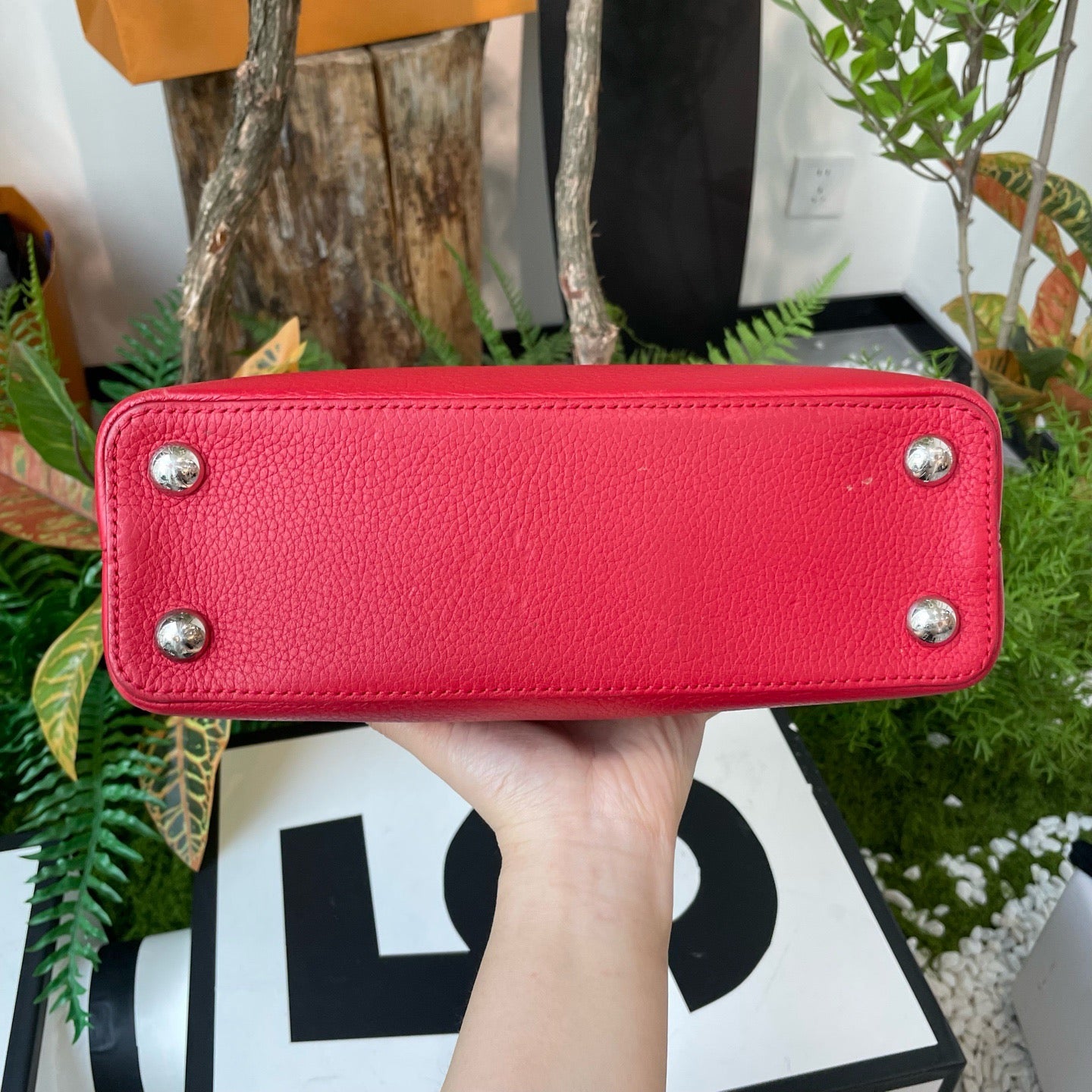 Louis Vuitton - Capucines - Leather - Red - (medium)