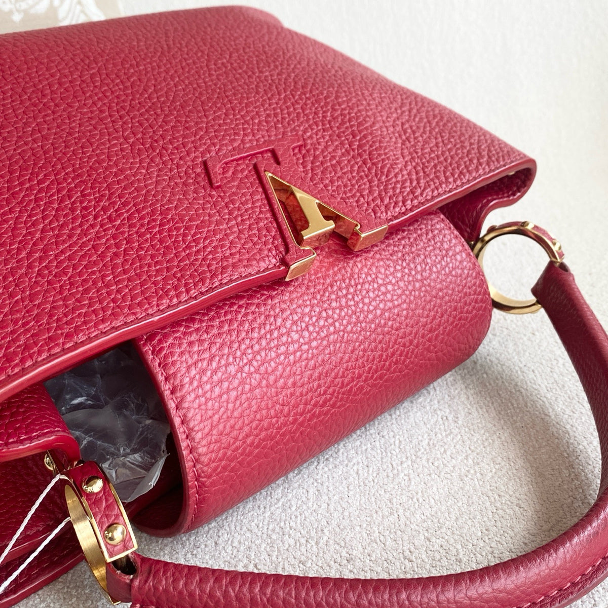 Louis Vuitton - Capucines - Leather - Red - (Medium)