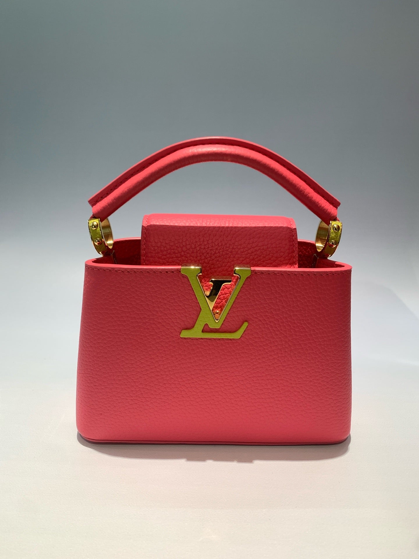 Louis Vuitton - Capucines - Leather - Red - (mini)