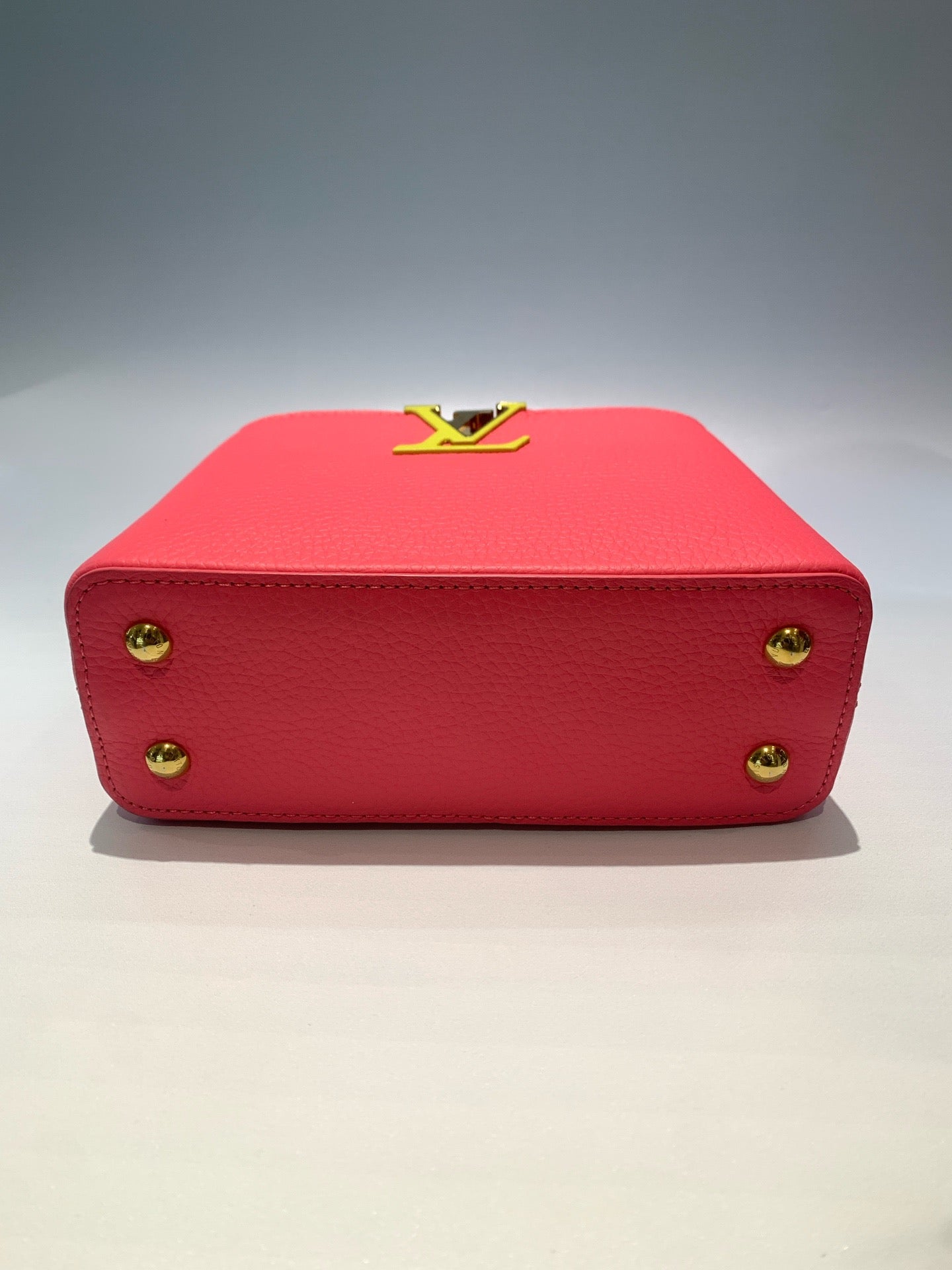 Louis Vuitton - Capucines - Leather - Red - (mini)
