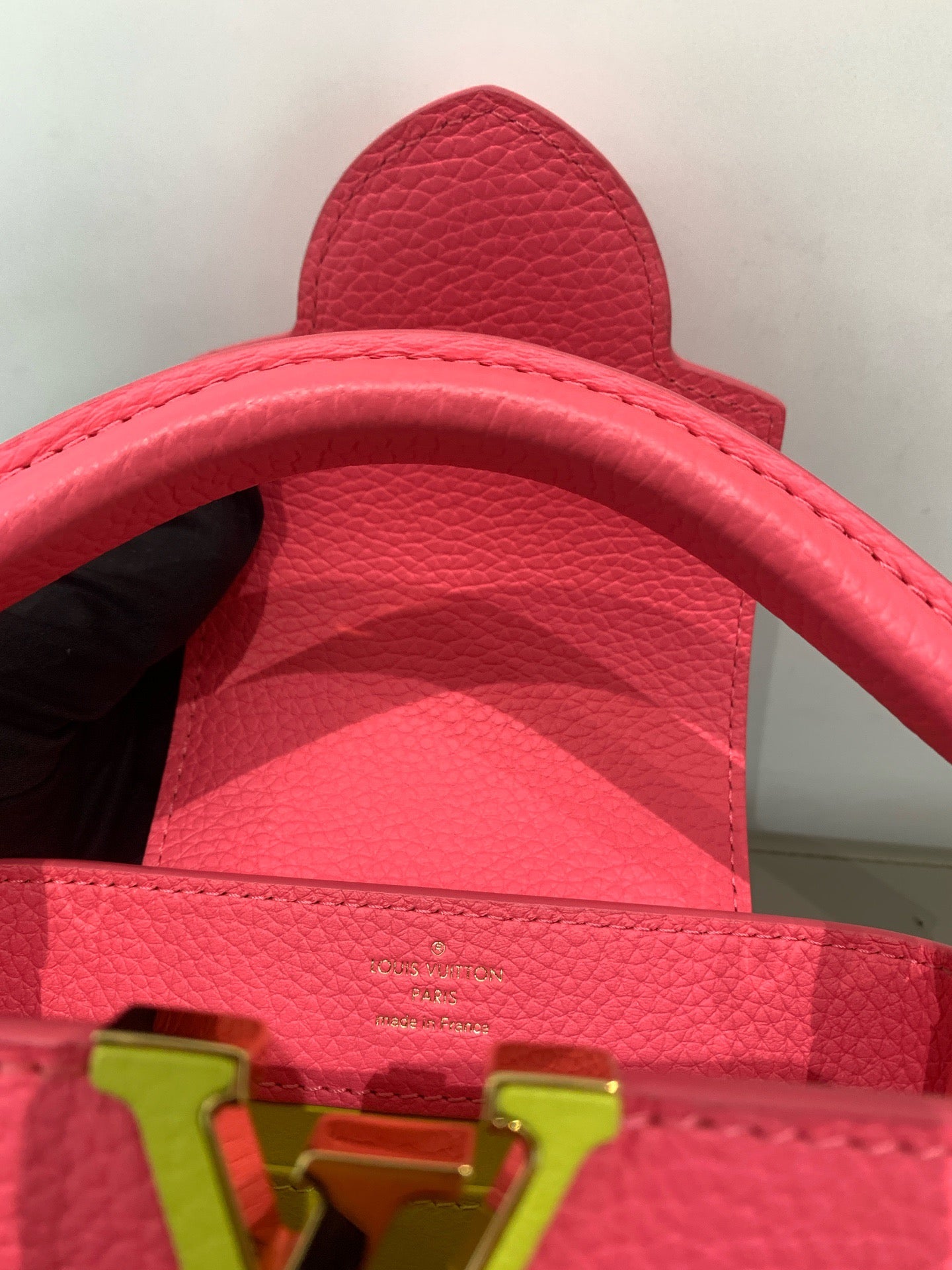 Louis Vuitton - Capucines - Leather - Red - (mini)