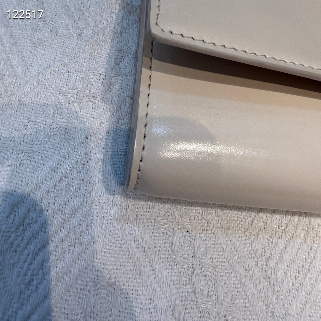 Louis Vuitton - Capucines - Leather - White - (small)