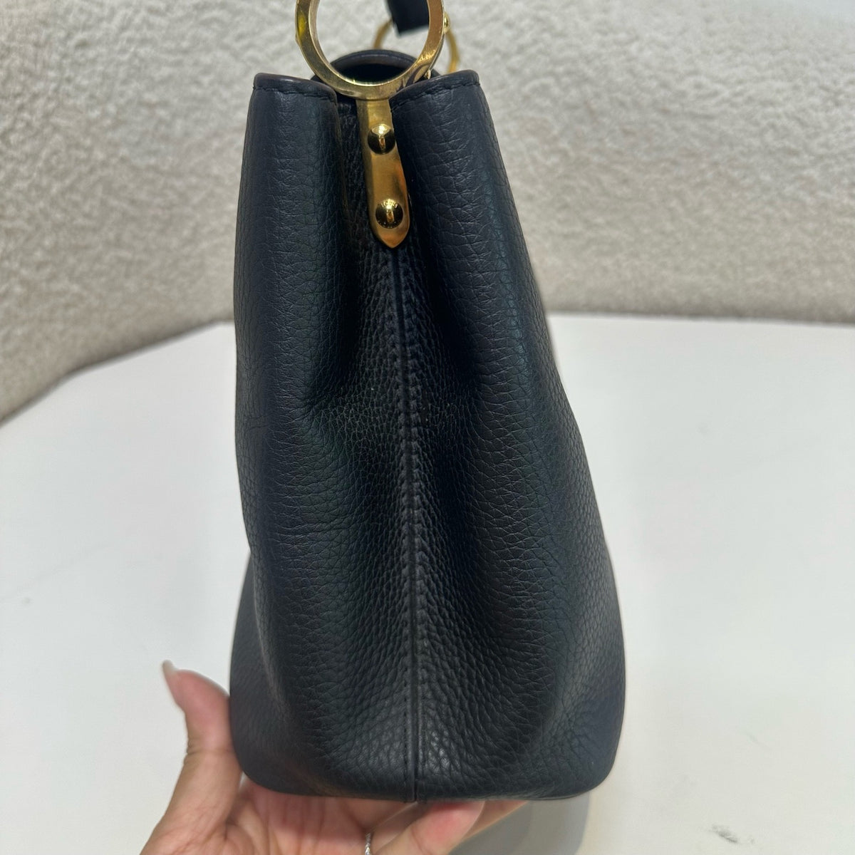 Louis Vuitton - Capucines Medium - Leather - Black - (medium)