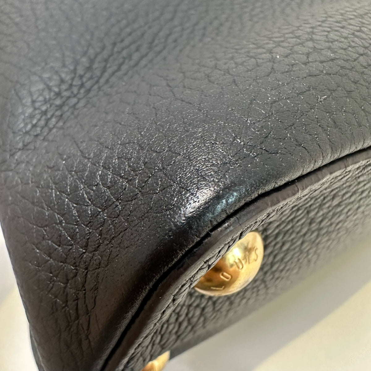 Louis Vuitton - Capucines Medium - Leather - Black - (medium)