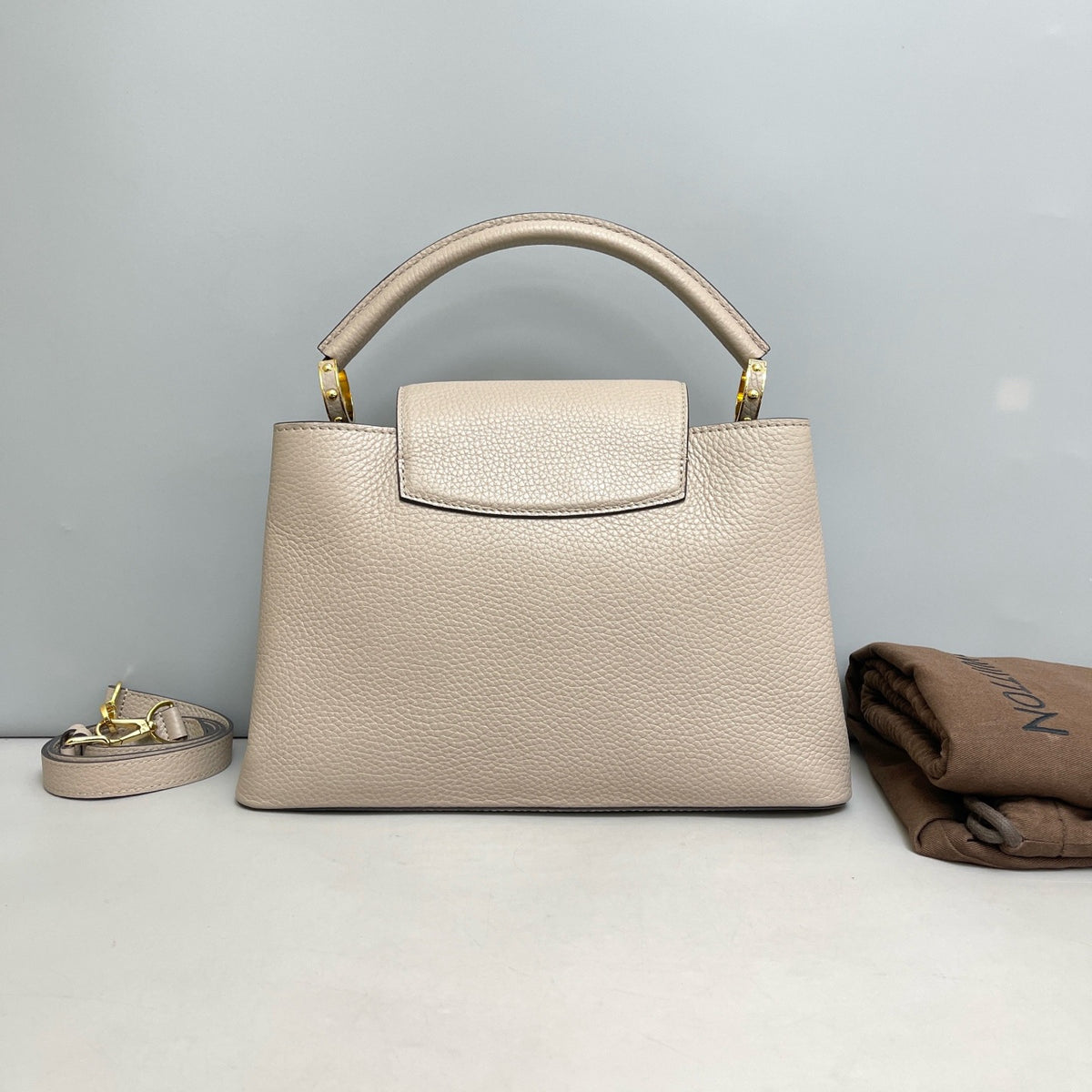 Louis Vuitton - Capucines Medium - Leather - Grey - (medium)