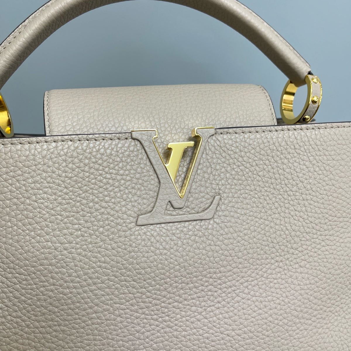 Louis Vuitton - Capucines Medium - Leather - Grey - (medium)
