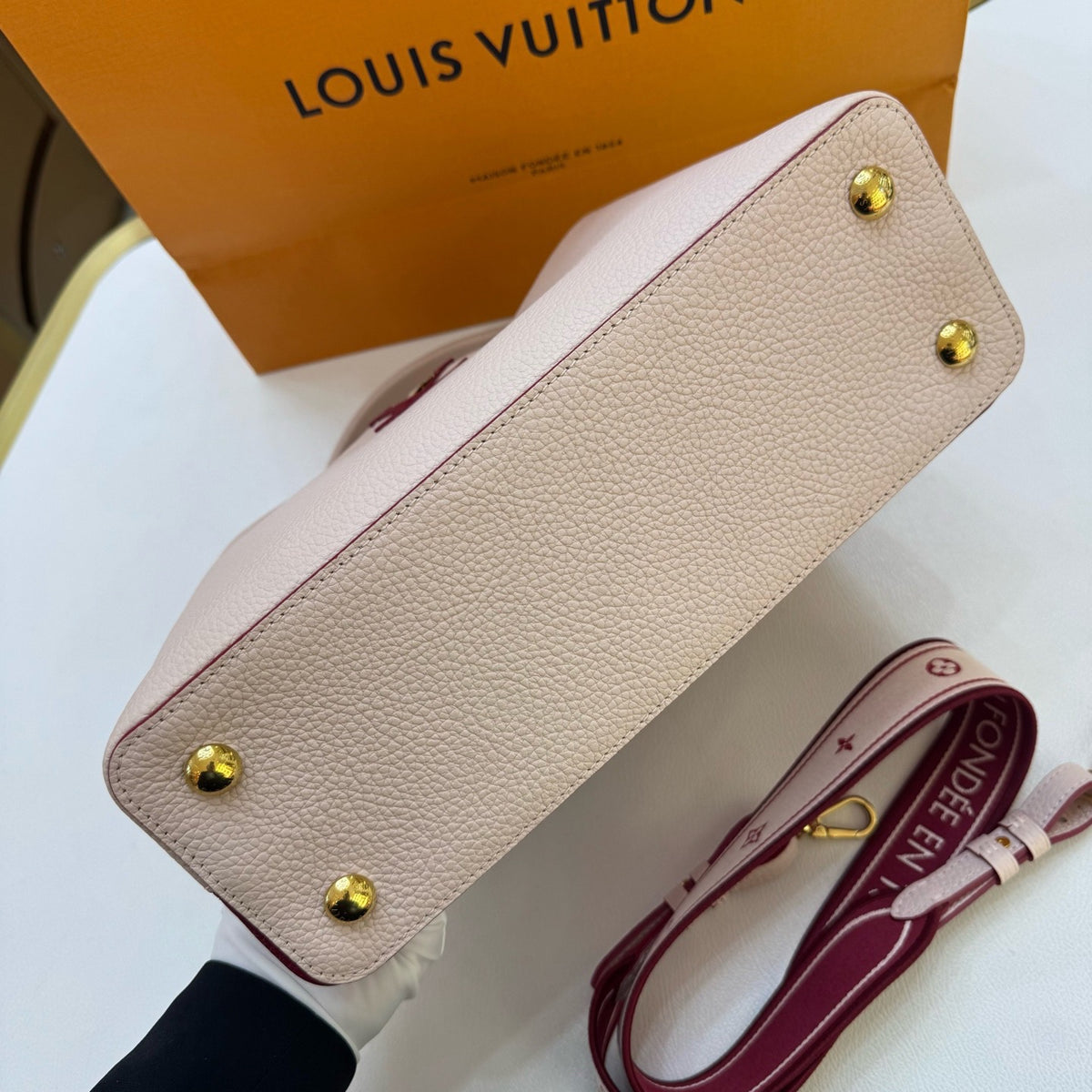 Louis Vuitton - Capucines Medium - Leather - Multicolour - (medium)
