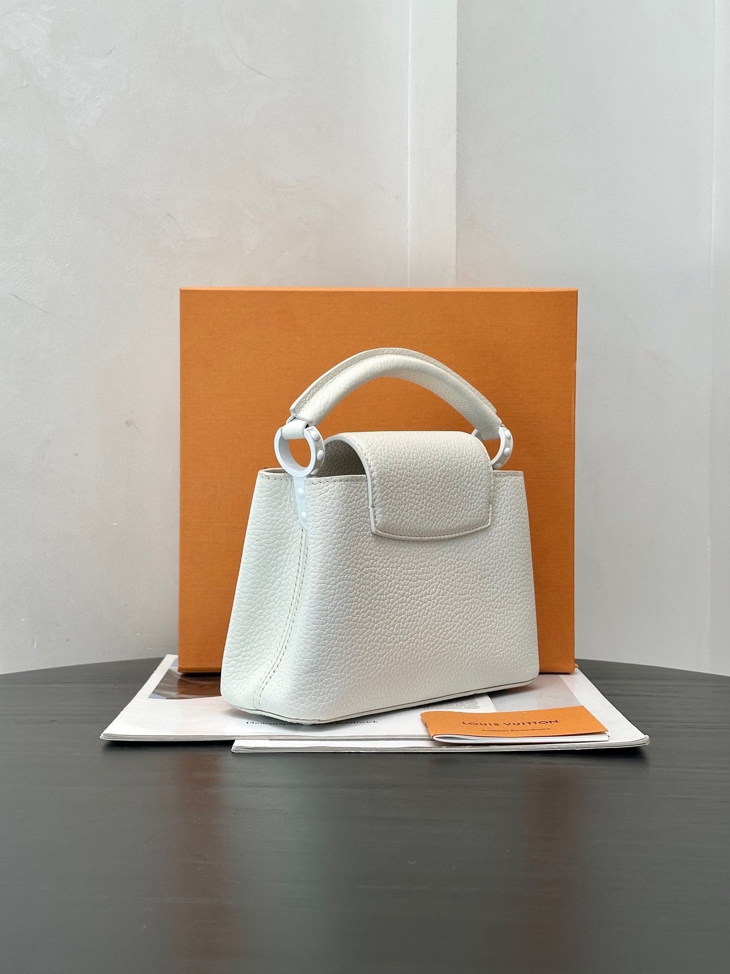 Louis Vuitton - Capucines Mini - Calfskin - White - (mini)
