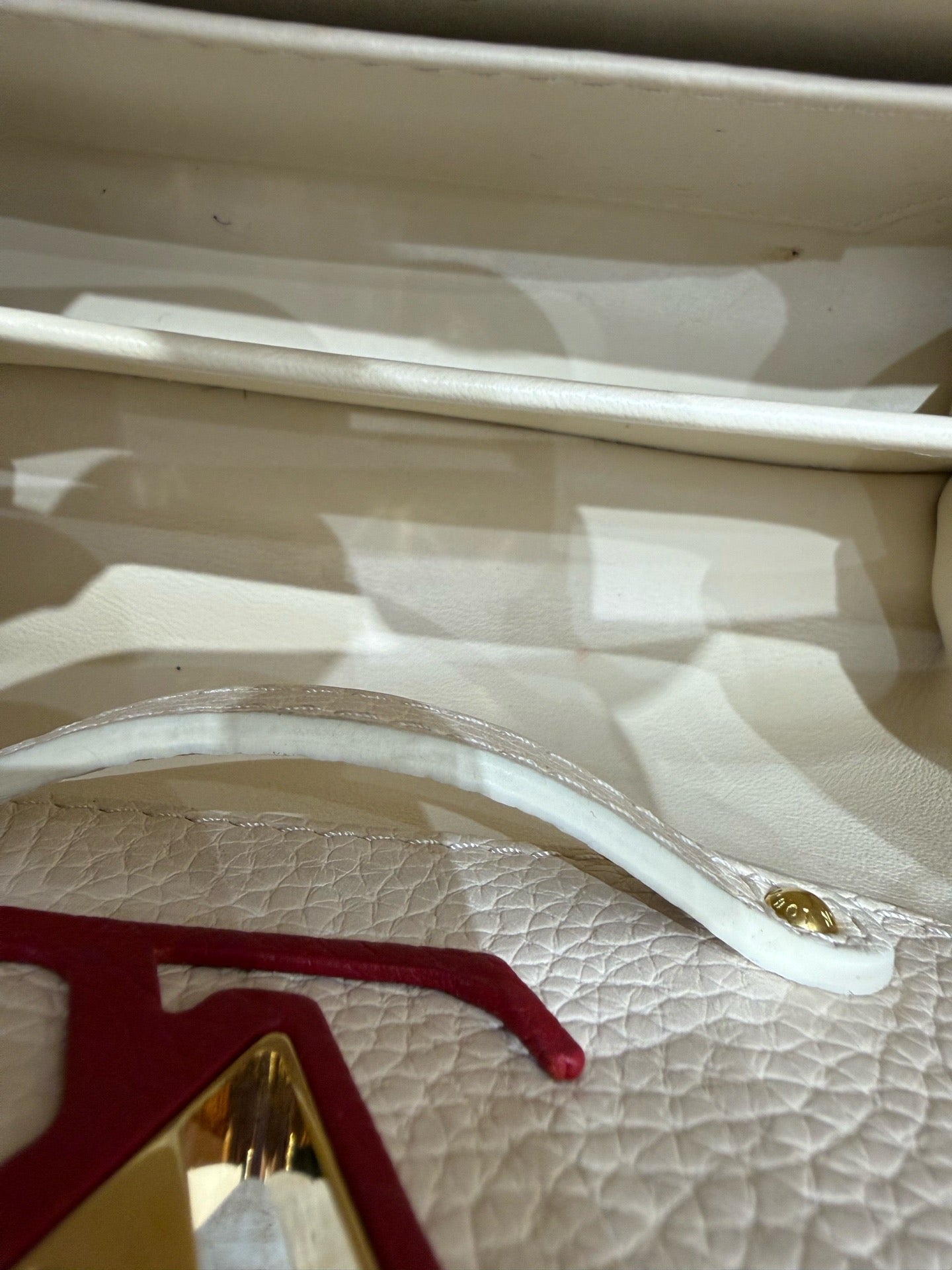 Louis Vuitton - Capucines Mini - Calfskin - White - (mini)