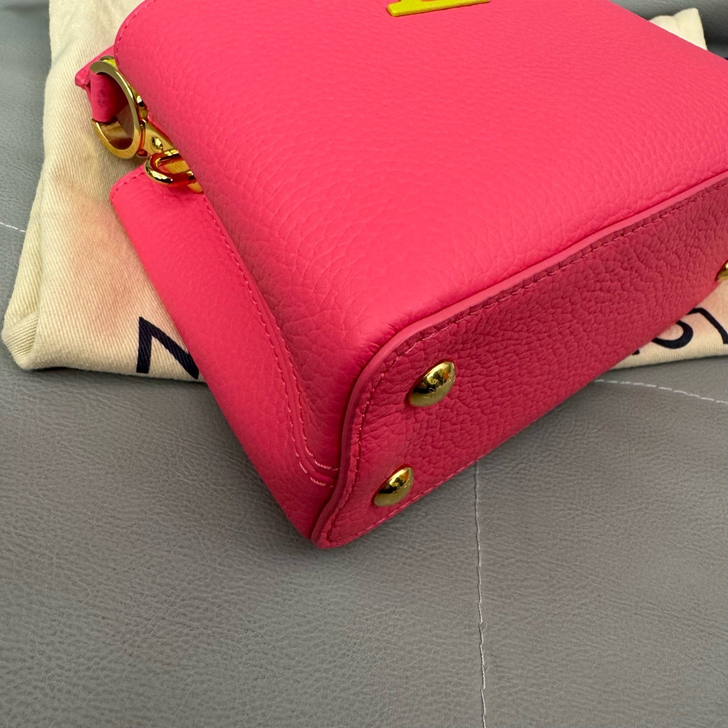 Louis Vuitton - Capucines Mini - Leather - Red - (mini)