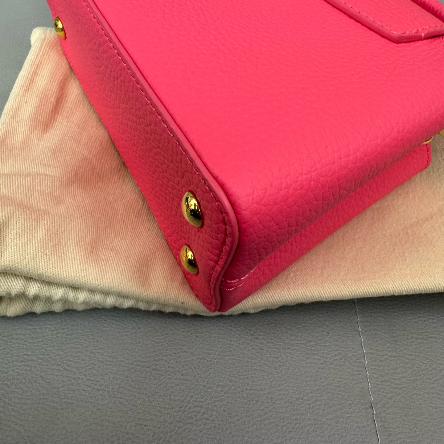 Louis Vuitton - Capucines Mini - Leather - Red - (mini)
