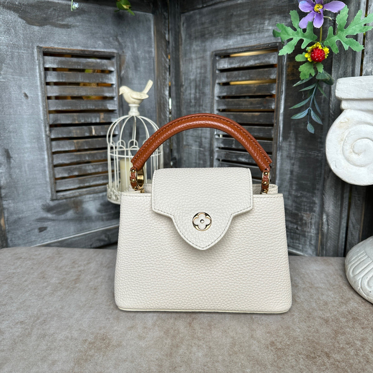 Louis Vuitton - Capucines Mini - Leather - White - (mini)