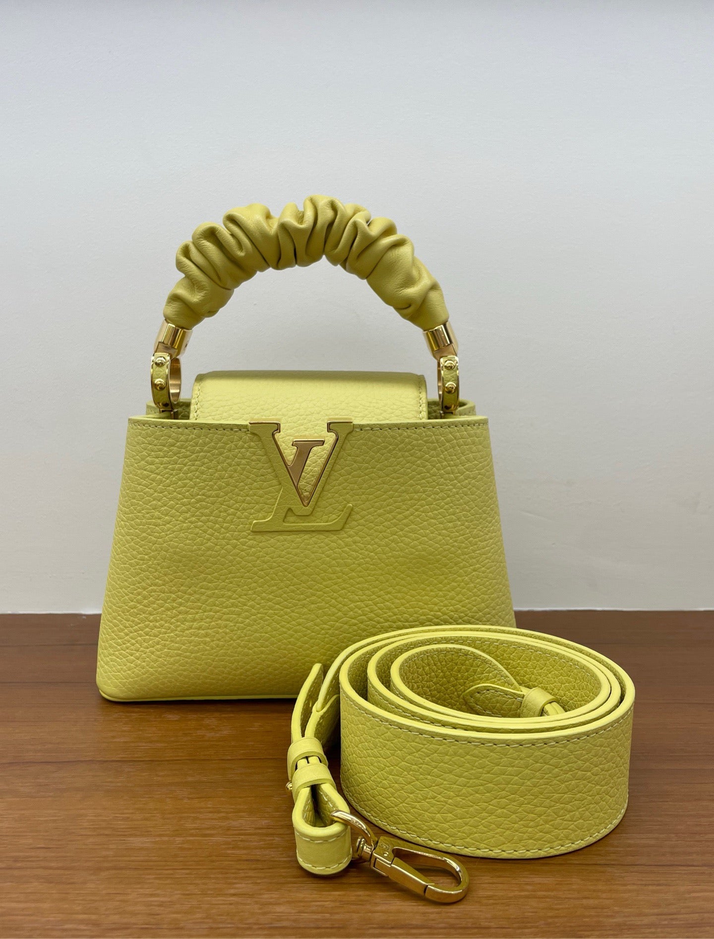 Louis Vuitton - Capucines Mini - Leather - Yellow - (mini)