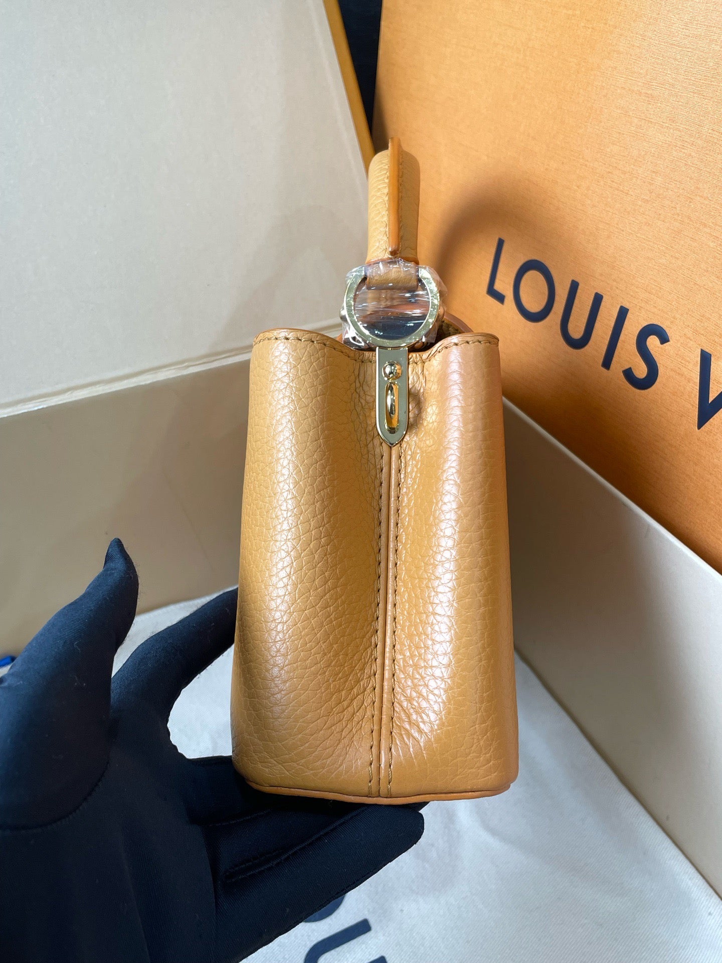 Louis Vuitton - Capucines Mini - Leather - Yellow - (mini)