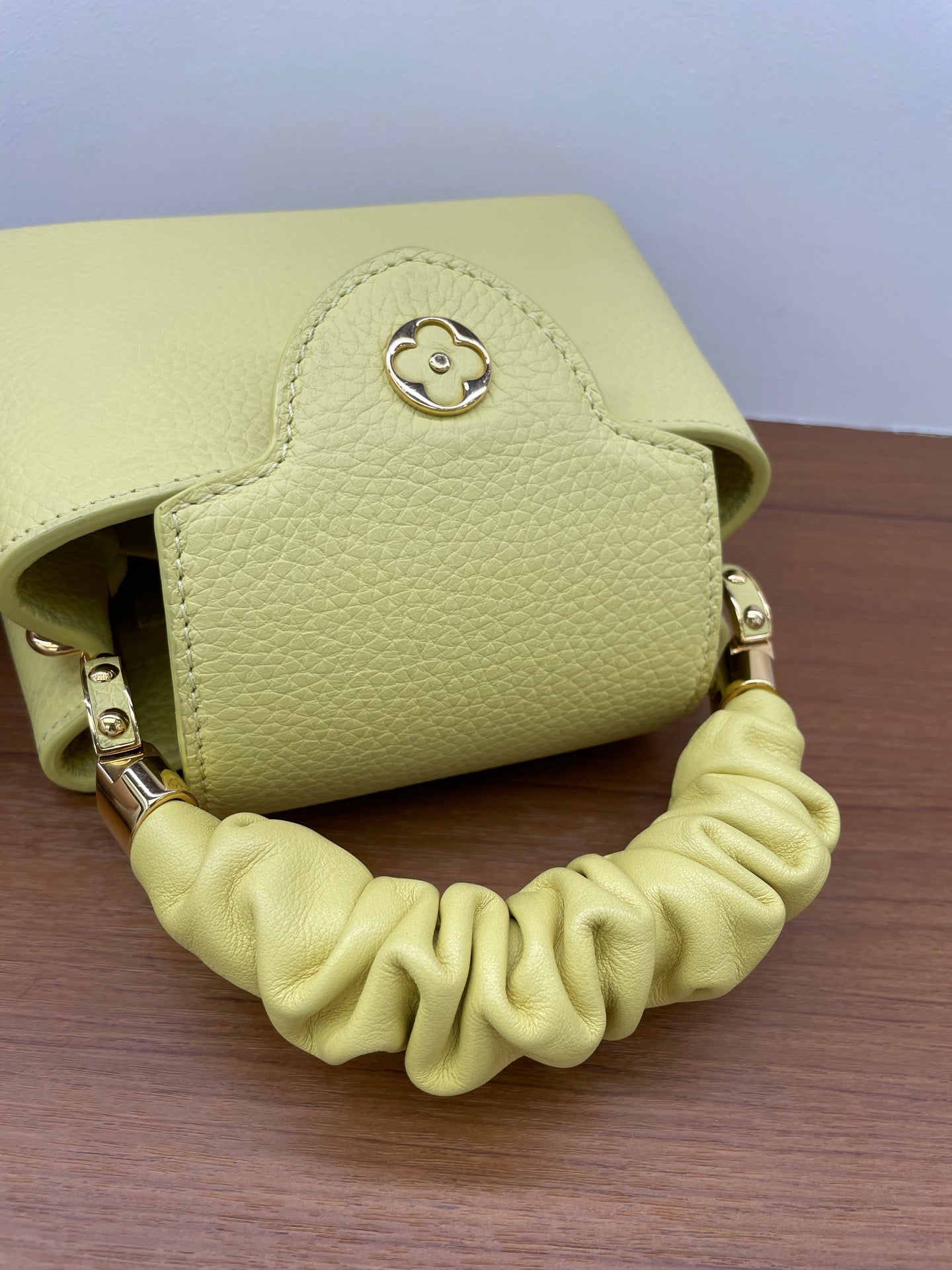 Louis Vuitton - Capucines Mini - Leather - Yellow - (mini)