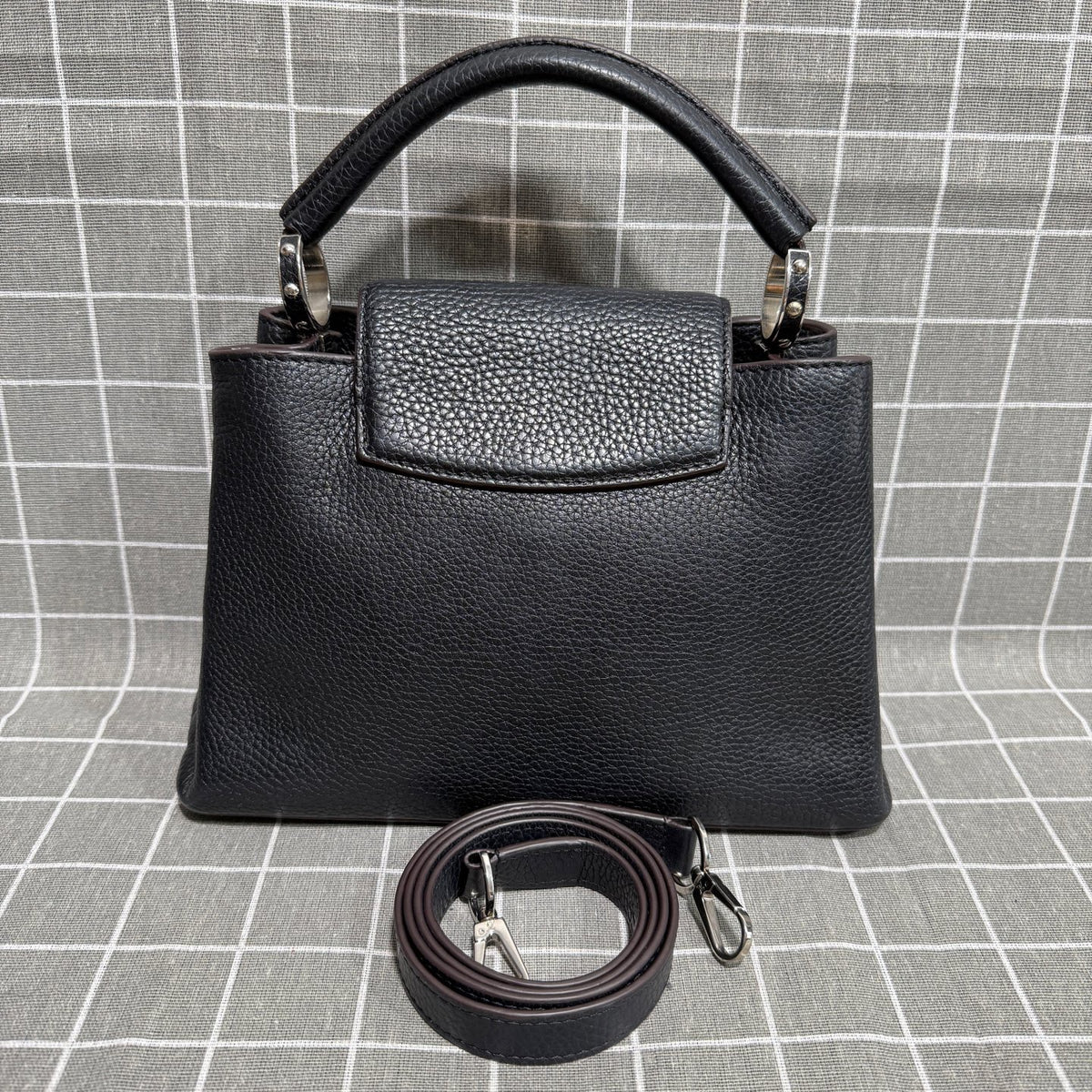 Louis Vuitton - Capucines MM - Leather - Black - (medium)