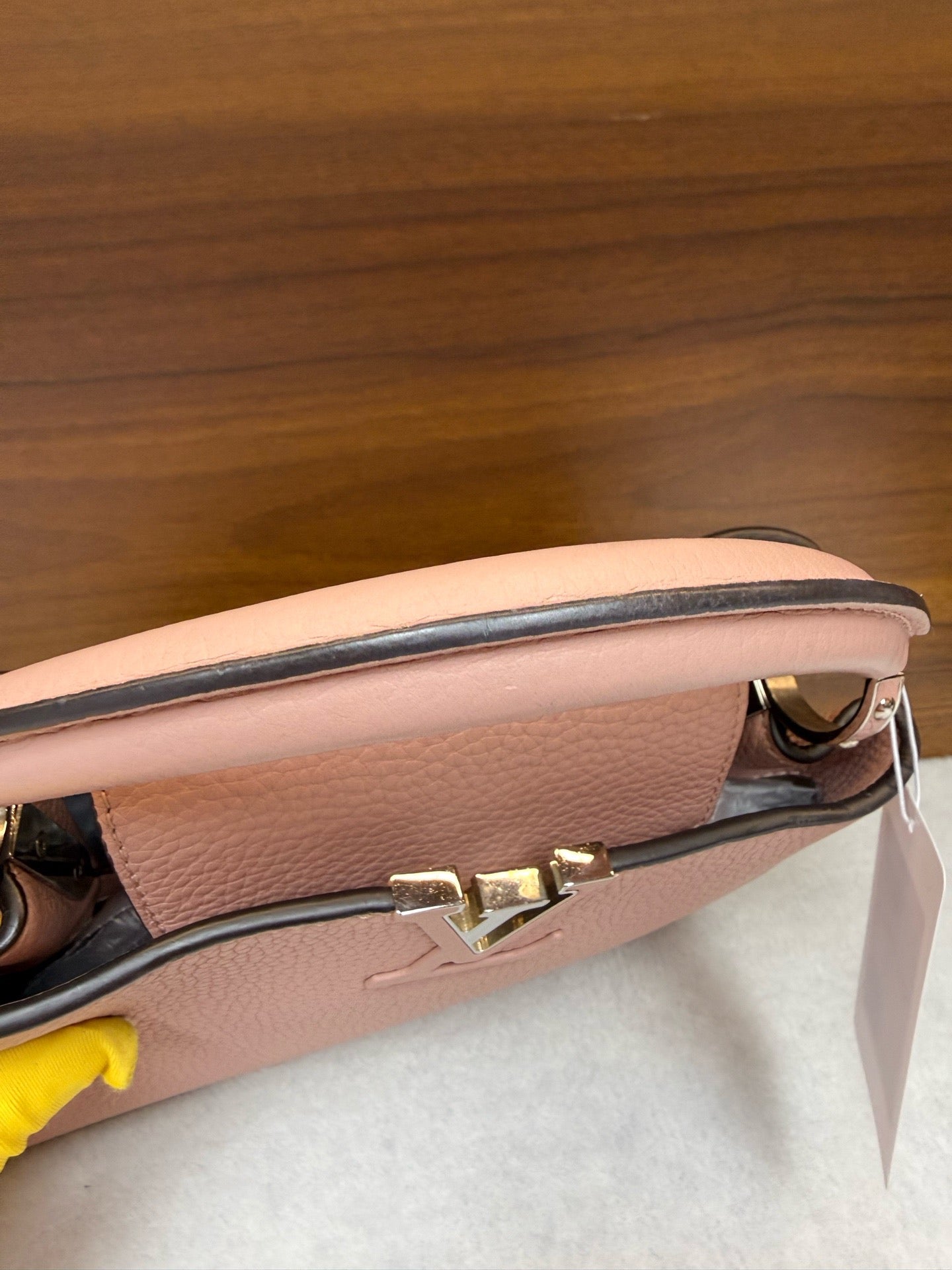 Louis Vuitton - Capucines MM - Leather - Pink - (medium)