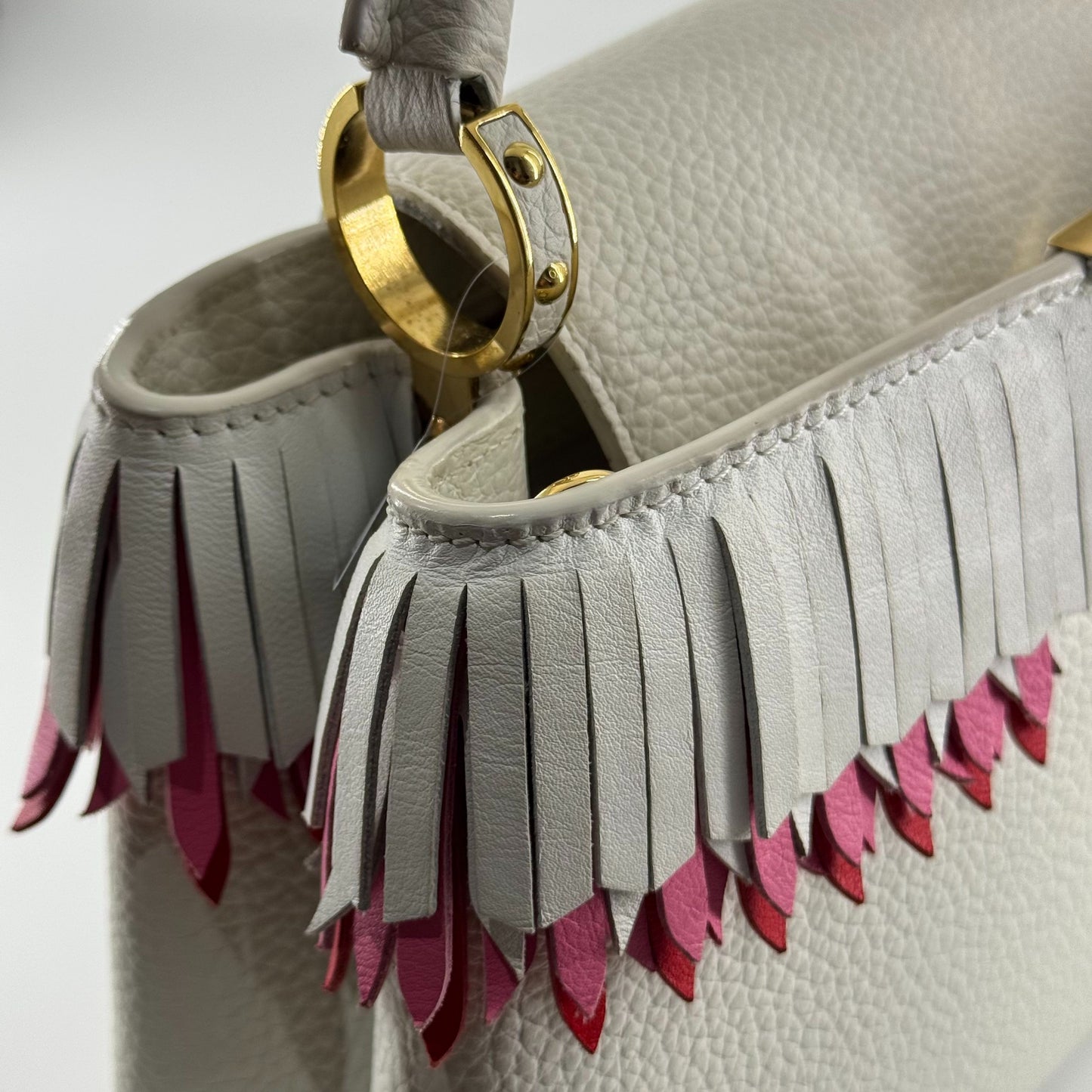 Louis Vuitton - Capucines MM Tassel Limited Edition - Taurillon leather - Off-White with Pink and Red Accents - (medium)