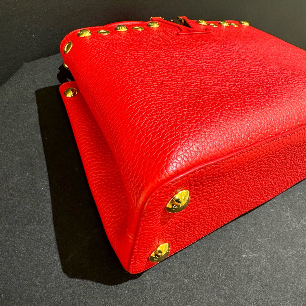 Louis Vuitton - Capucines Small - Leather - Red - (small)