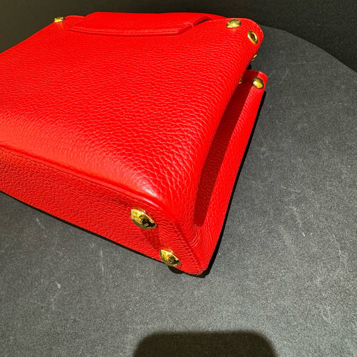 Louis Vuitton - Capucines Small - Leather - Red - (small)