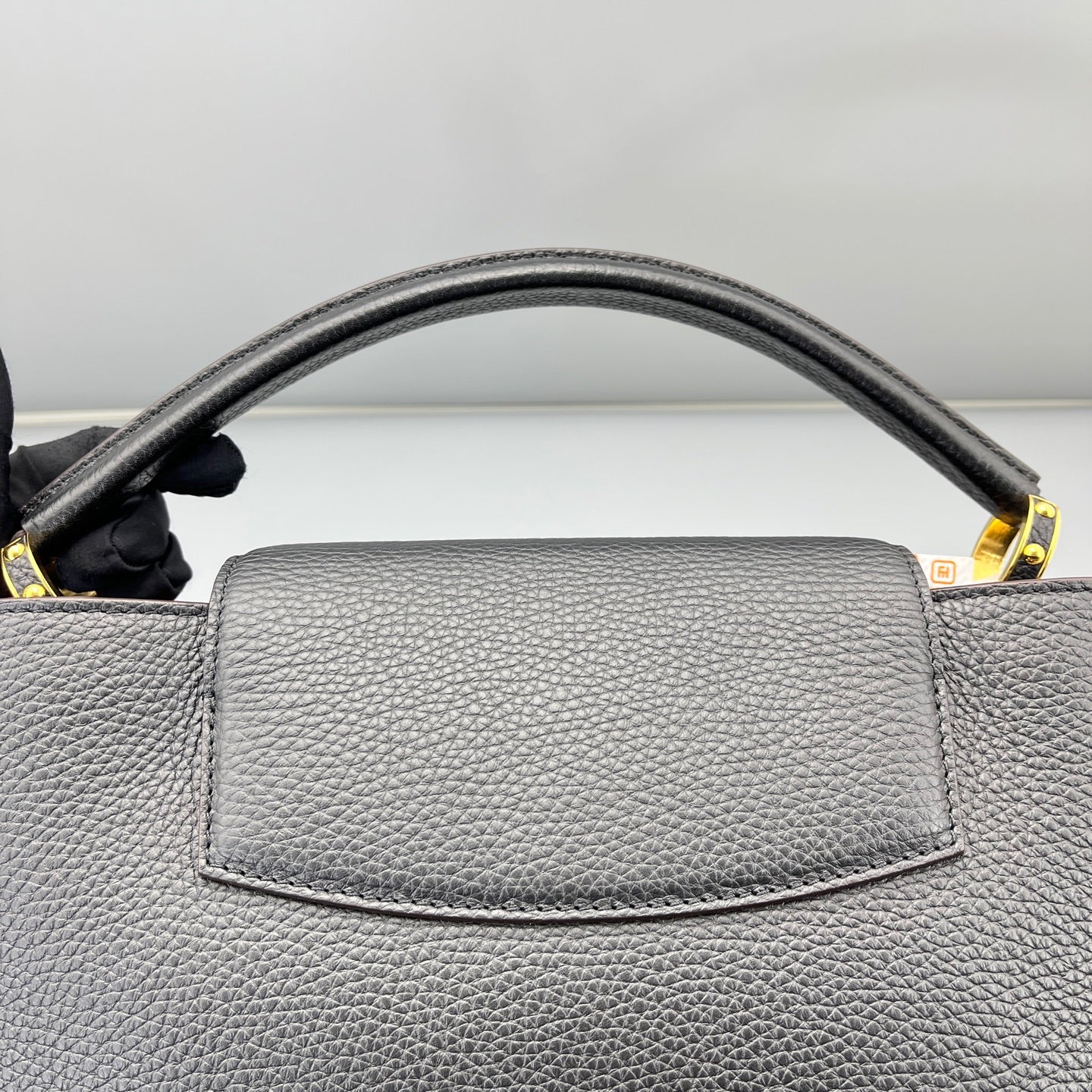 Louis Vuitton - Capucines - Taurillon leather - Black - (Large)