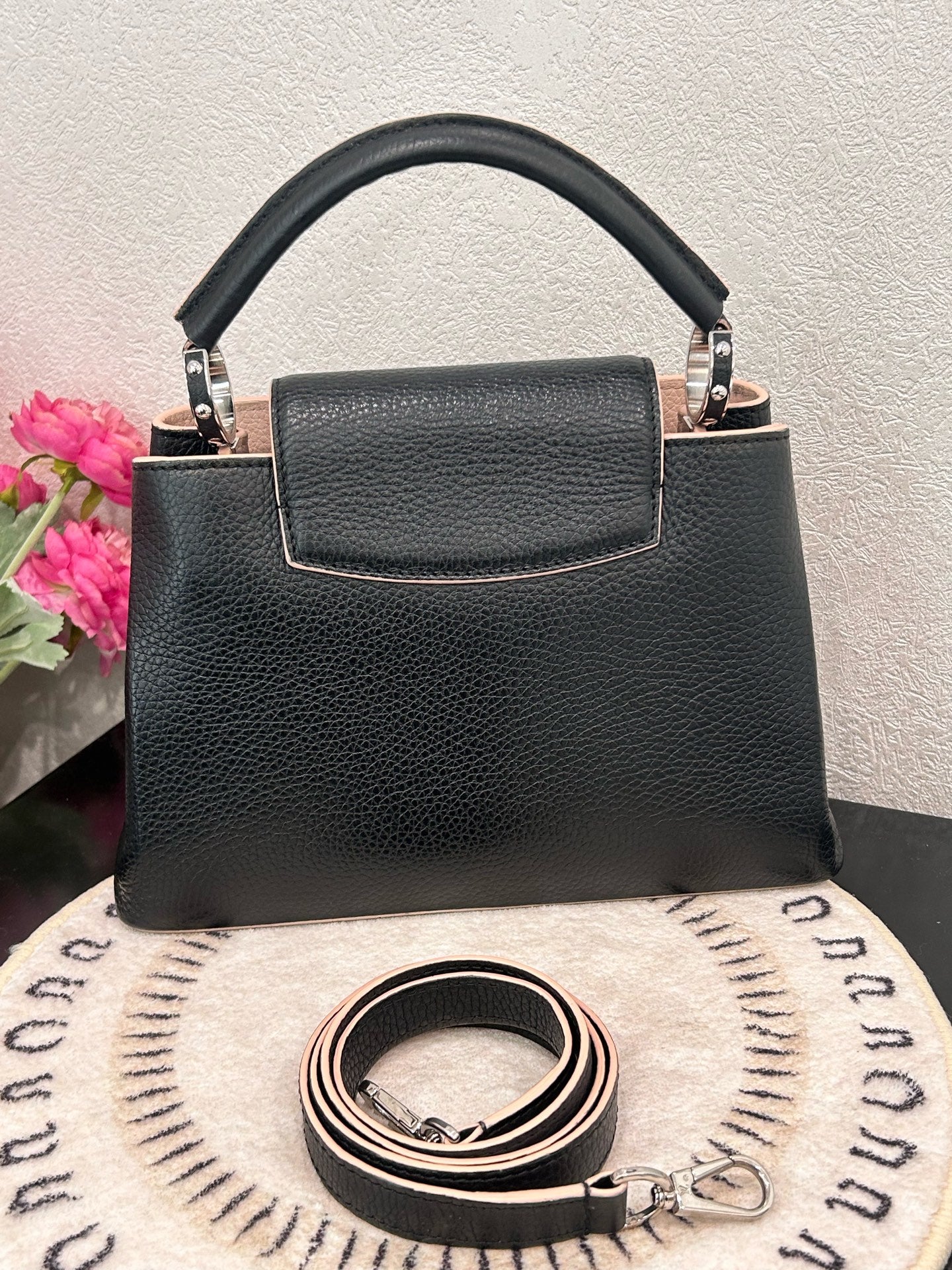 Louis Vuitton - Capucines - Taurillon leather - Black with Pink interior - (Mini)
