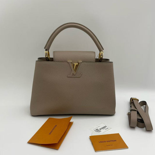 Louis Vuitton - Capucines - Taurillon leather - Grey - (medium)