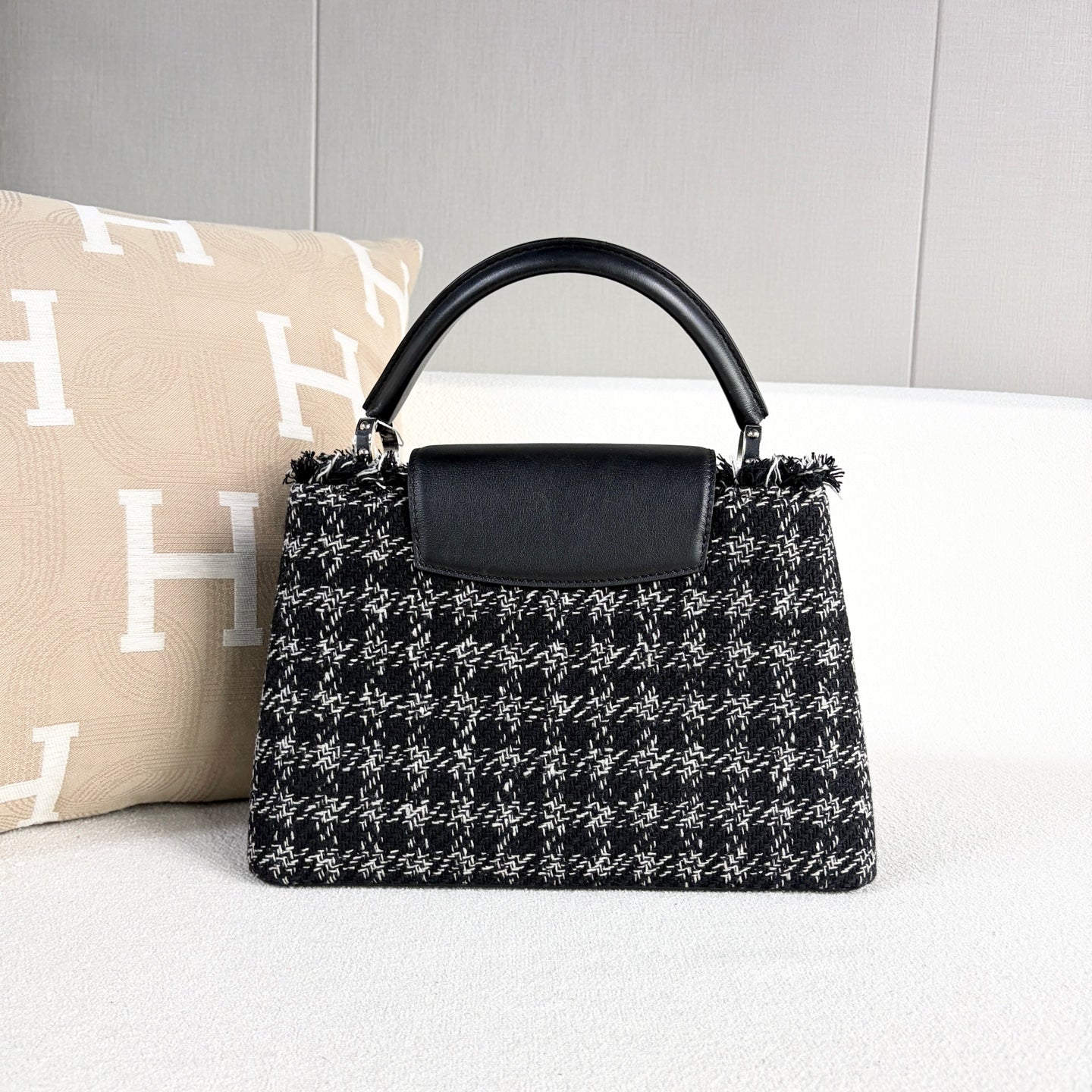 Louis Vuitton - Capucines - Tweed - Multicolour - (medium)