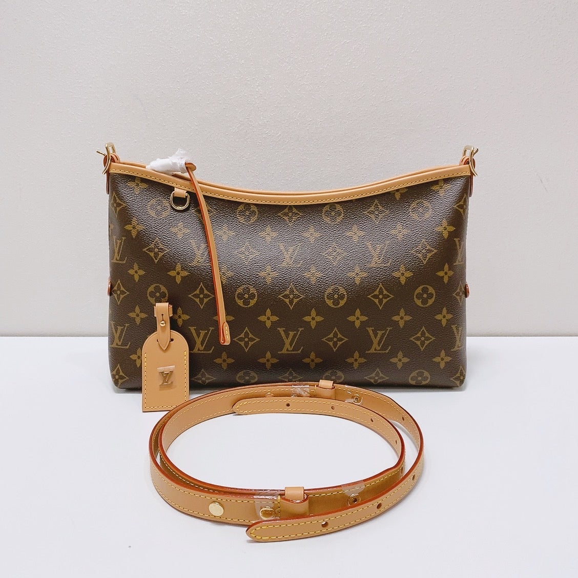 Louis Vuitton - Carryall East West - Synthetic - Brown - (small)