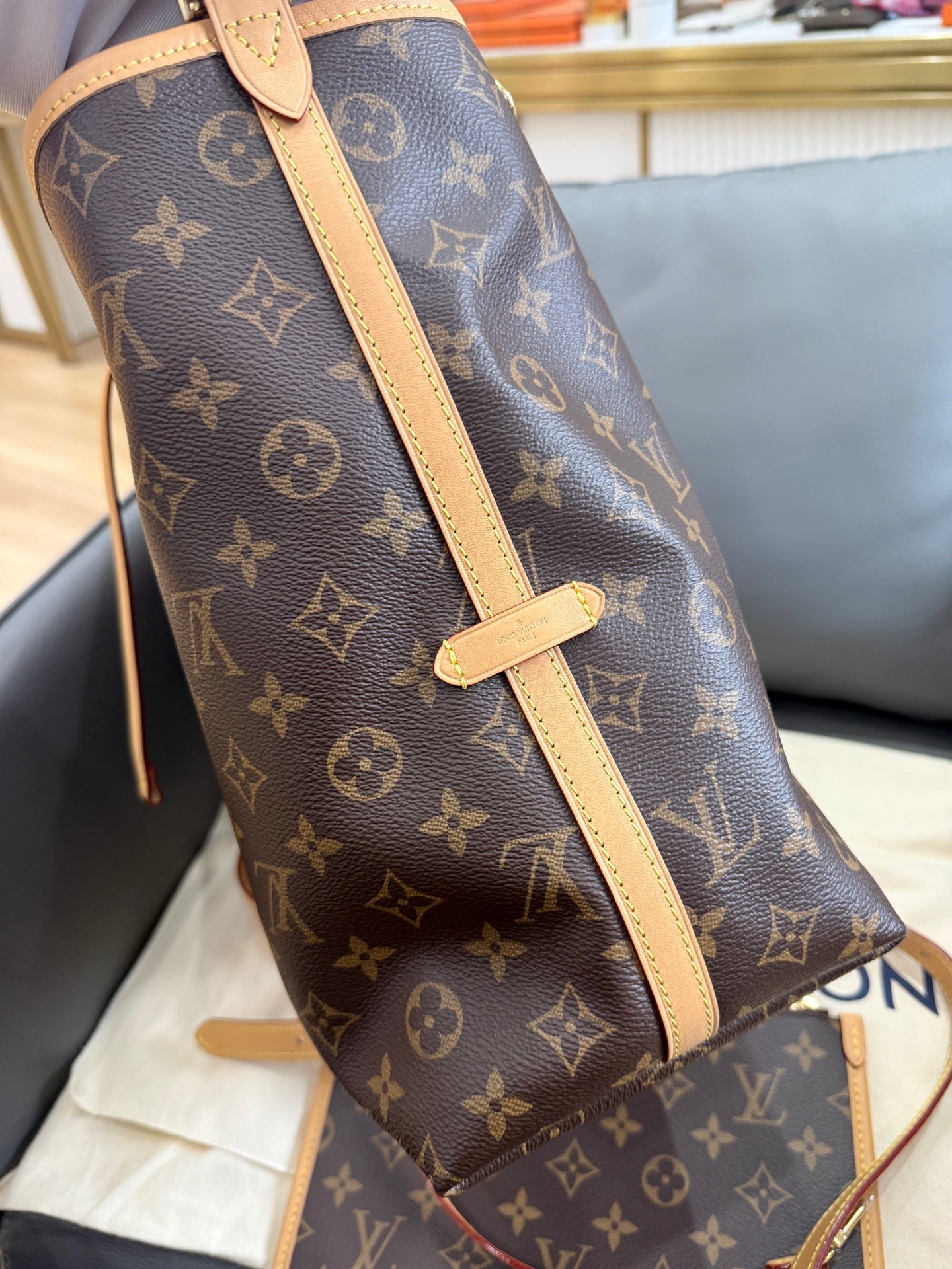 Louis Vuitton - Carryall - Leather - Brown - (medium)