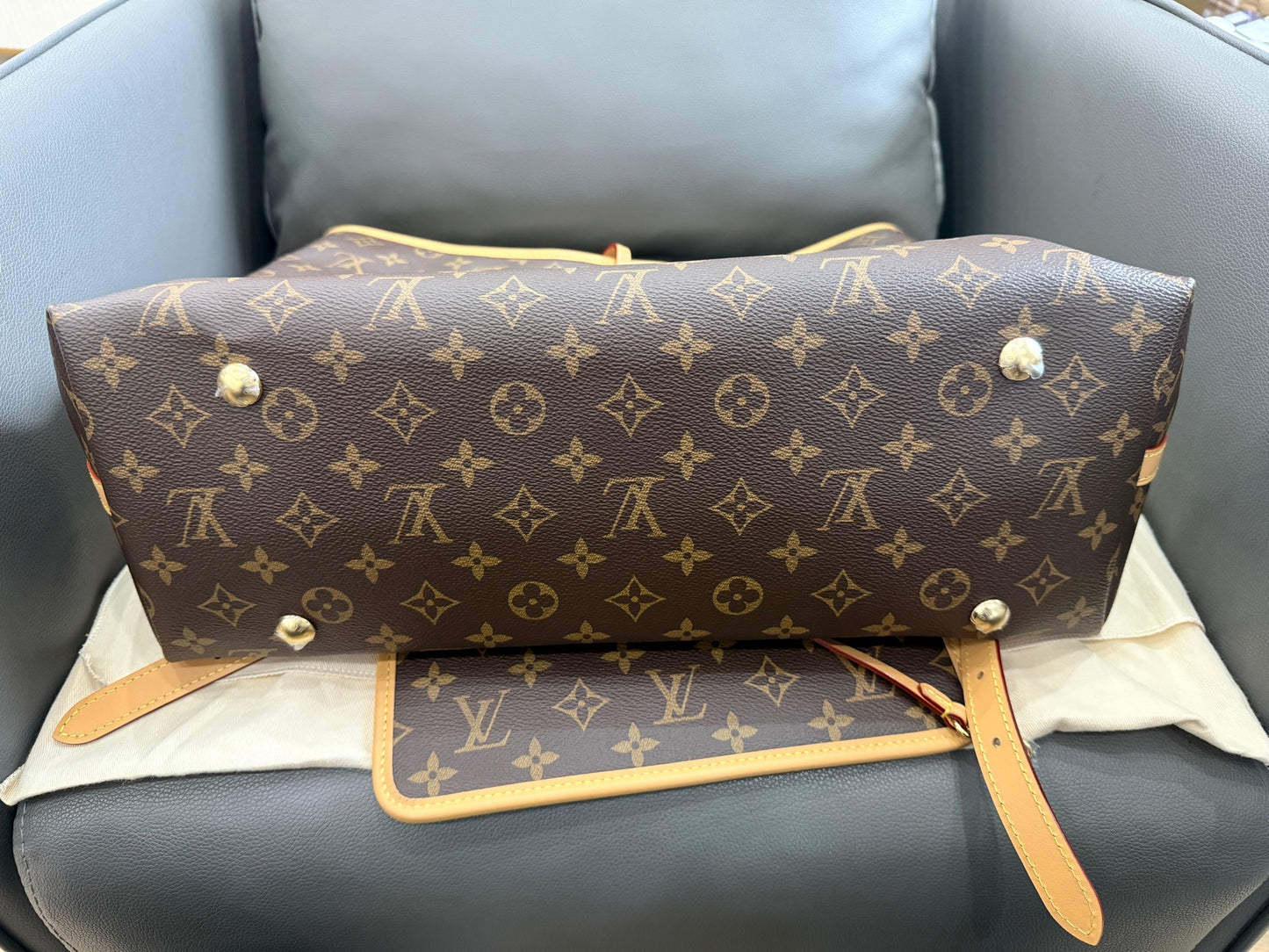 Louis Vuitton - Carryall - Leather - Brown - (medium)