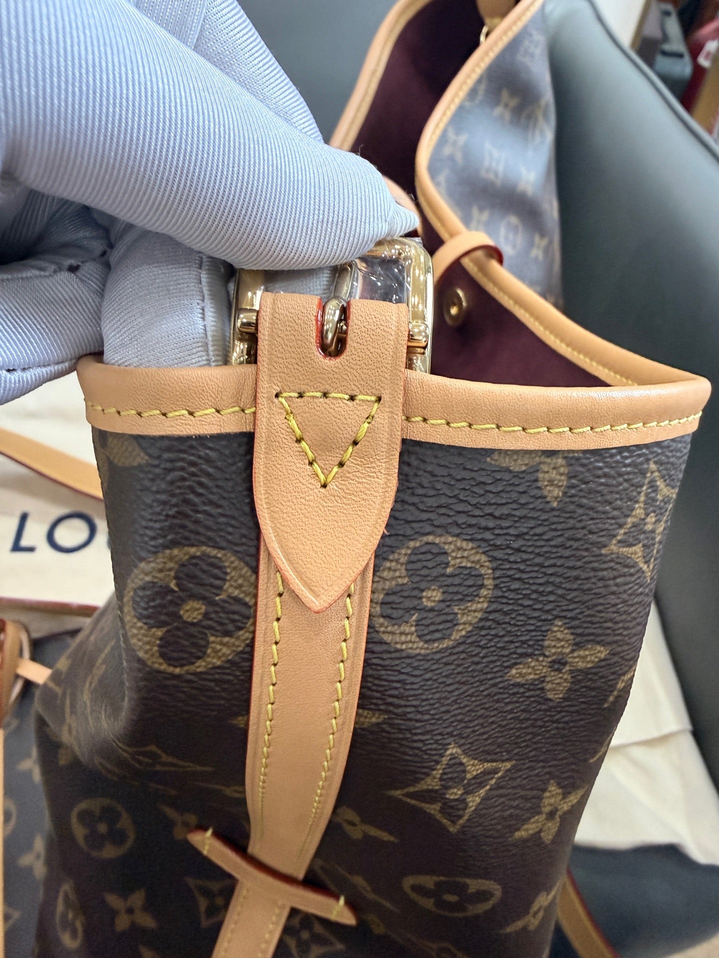 Louis Vuitton - Carryall - Leather - Brown - (medium)