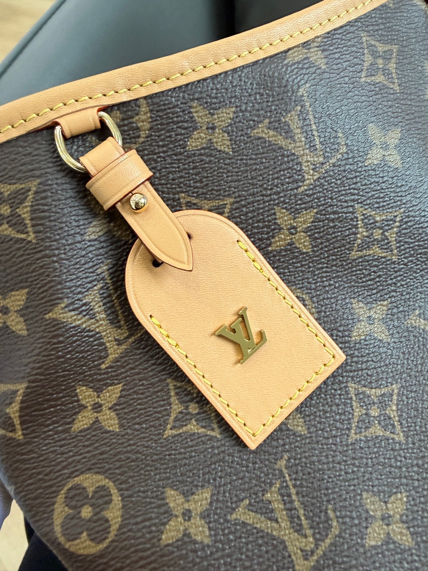 Louis Vuitton - Carryall - Leather - Brown - (medium)