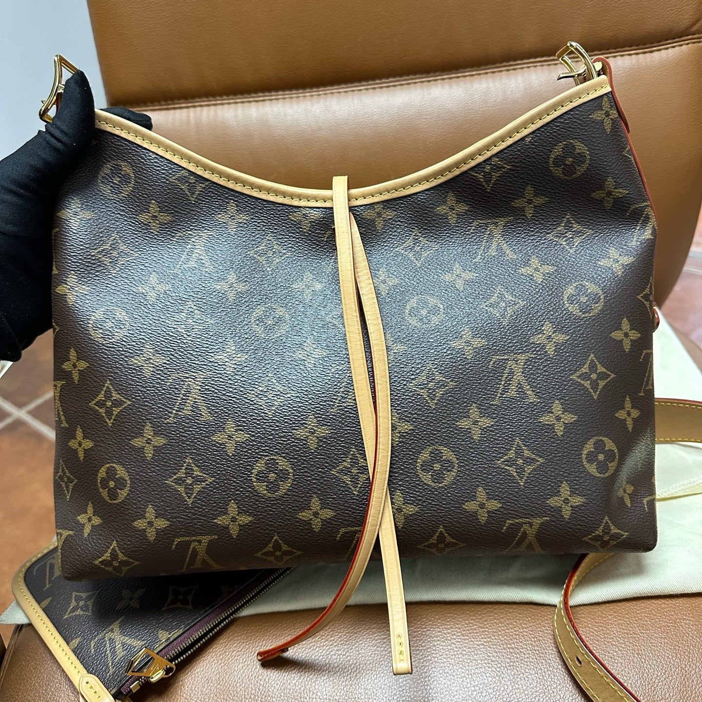 Louis Vuitton - Carryall - Leather - Brown - (Small)