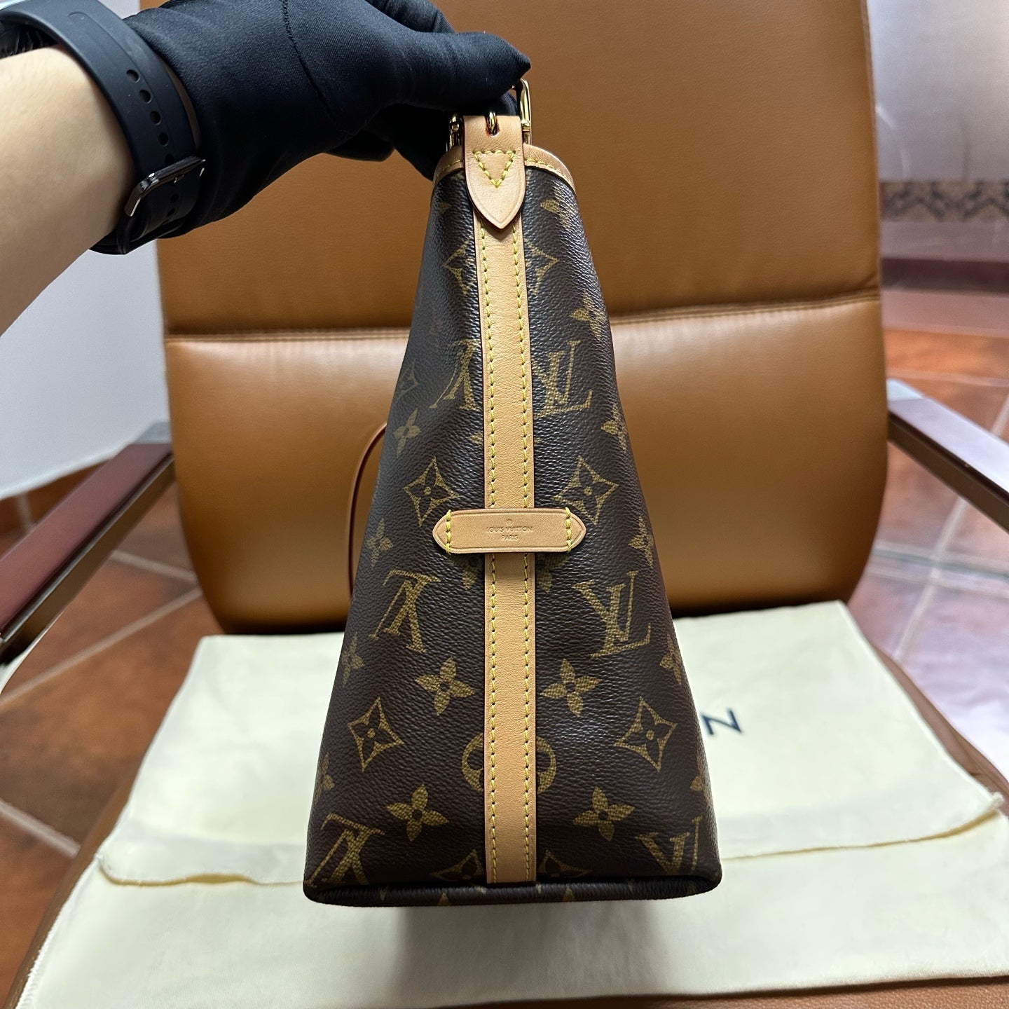 Louis Vuitton - Carryall - Leather - Brown - (Small)