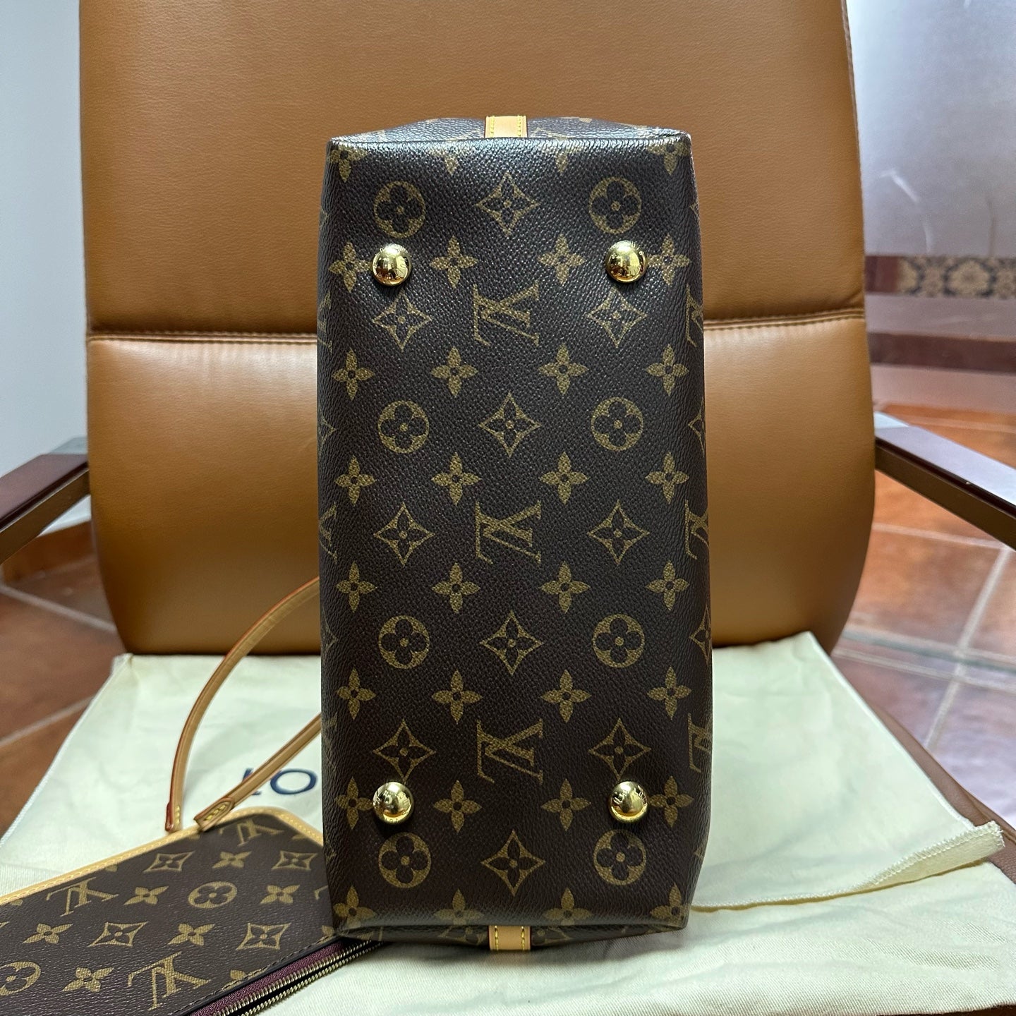 Louis Vuitton - Carryall - Leather - Brown - (Small)