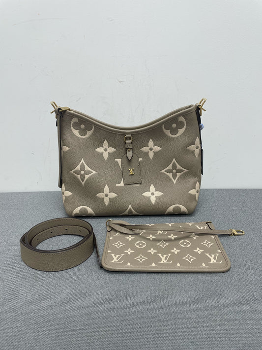 Louis Vuitton - Carryall - Leather - Grey - (small)