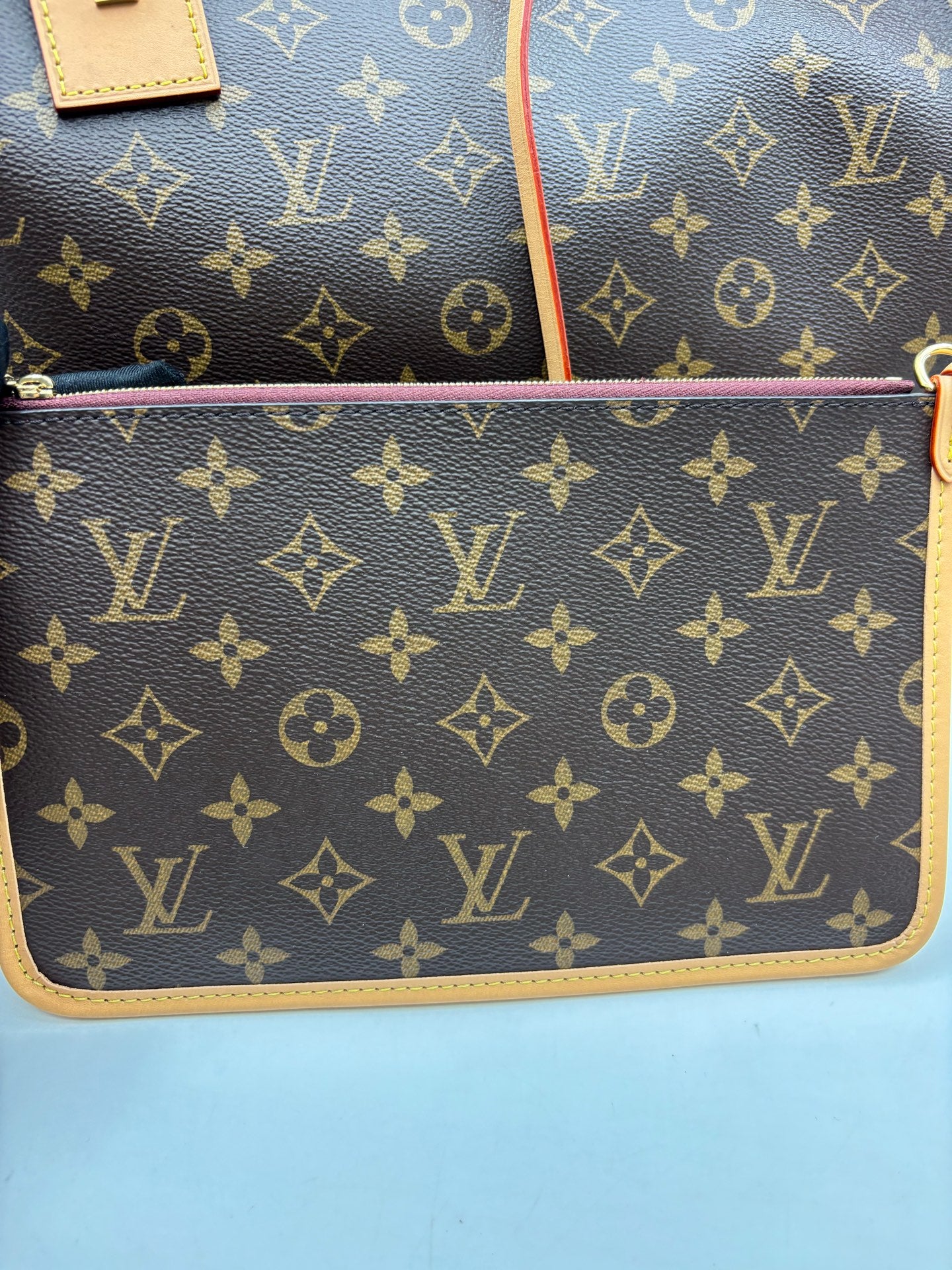 Louis Vuitton - Carryall MM - Synthetic - Brown - (medium)
