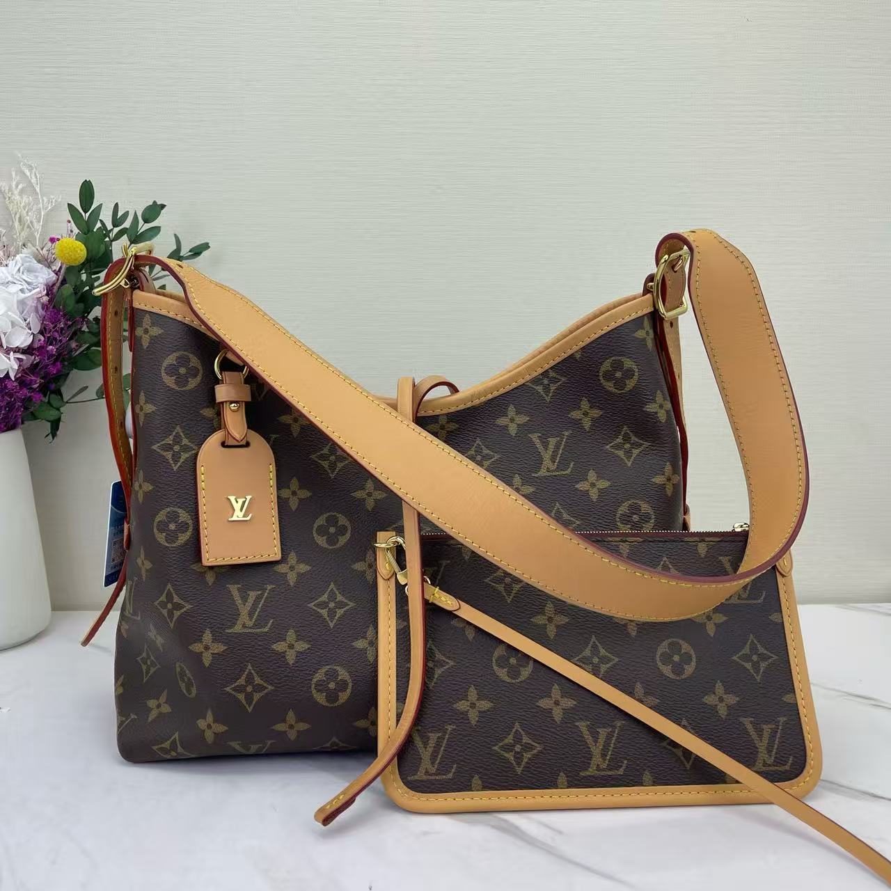 Louis Vuitton - Carryall - Monogram coated canvas with natural Vachetta leather trim - Brown - (small)