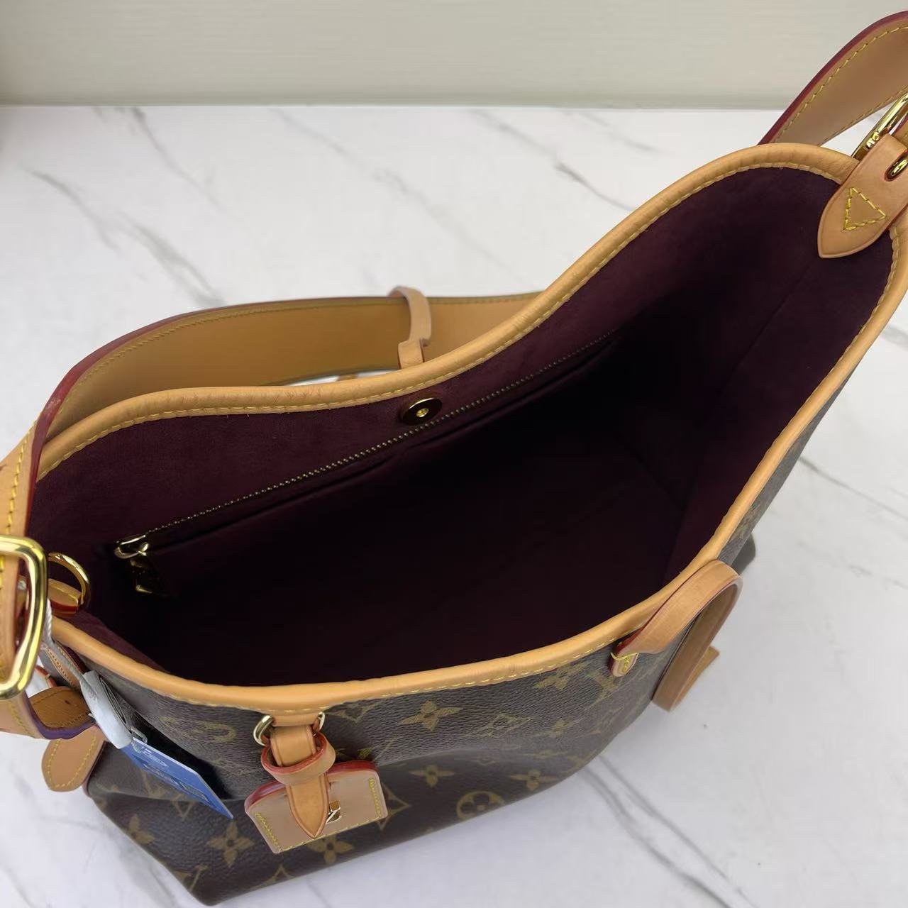 Louis Vuitton - Carryall - Monogram coated canvas with natural Vachetta leather trim - Brown - (small)