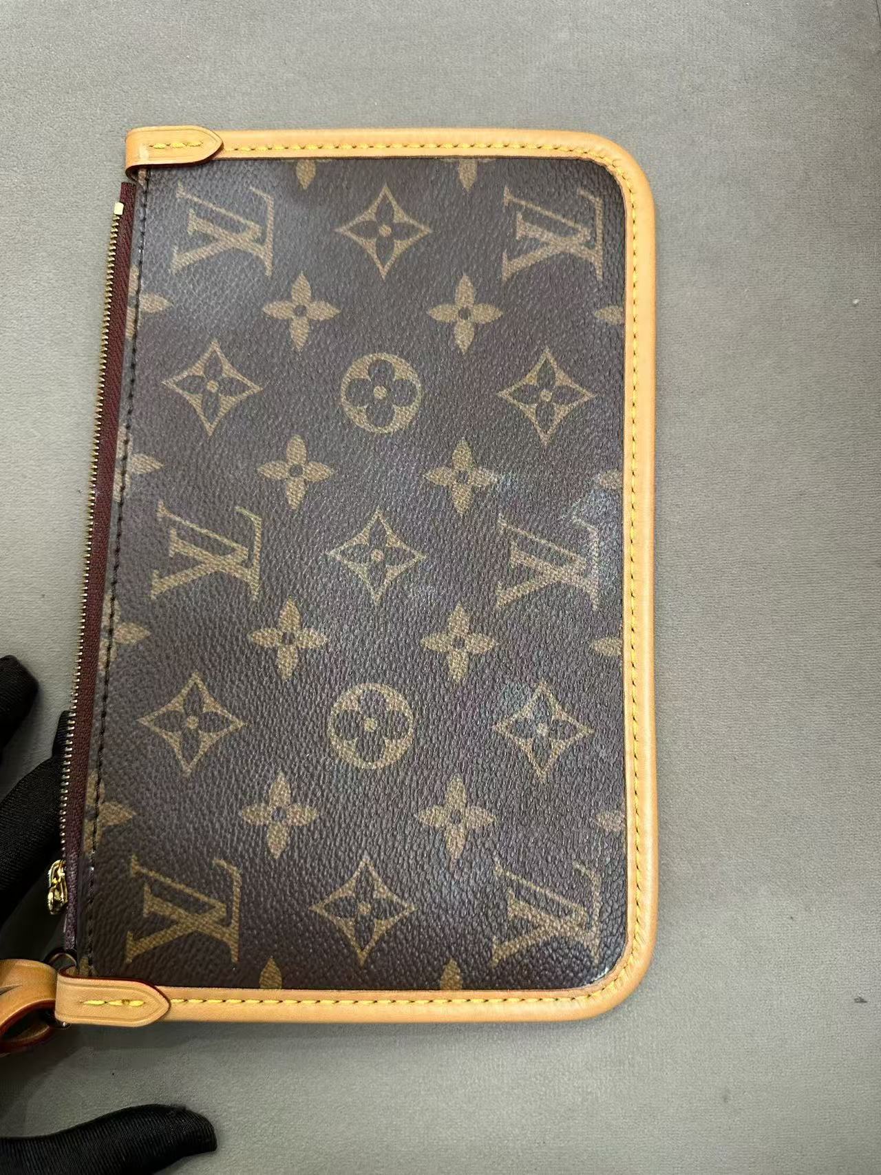 Louis Vuitton - Carryall - Monogram coated canvas with Vachetta leather trim - Brown - (small)