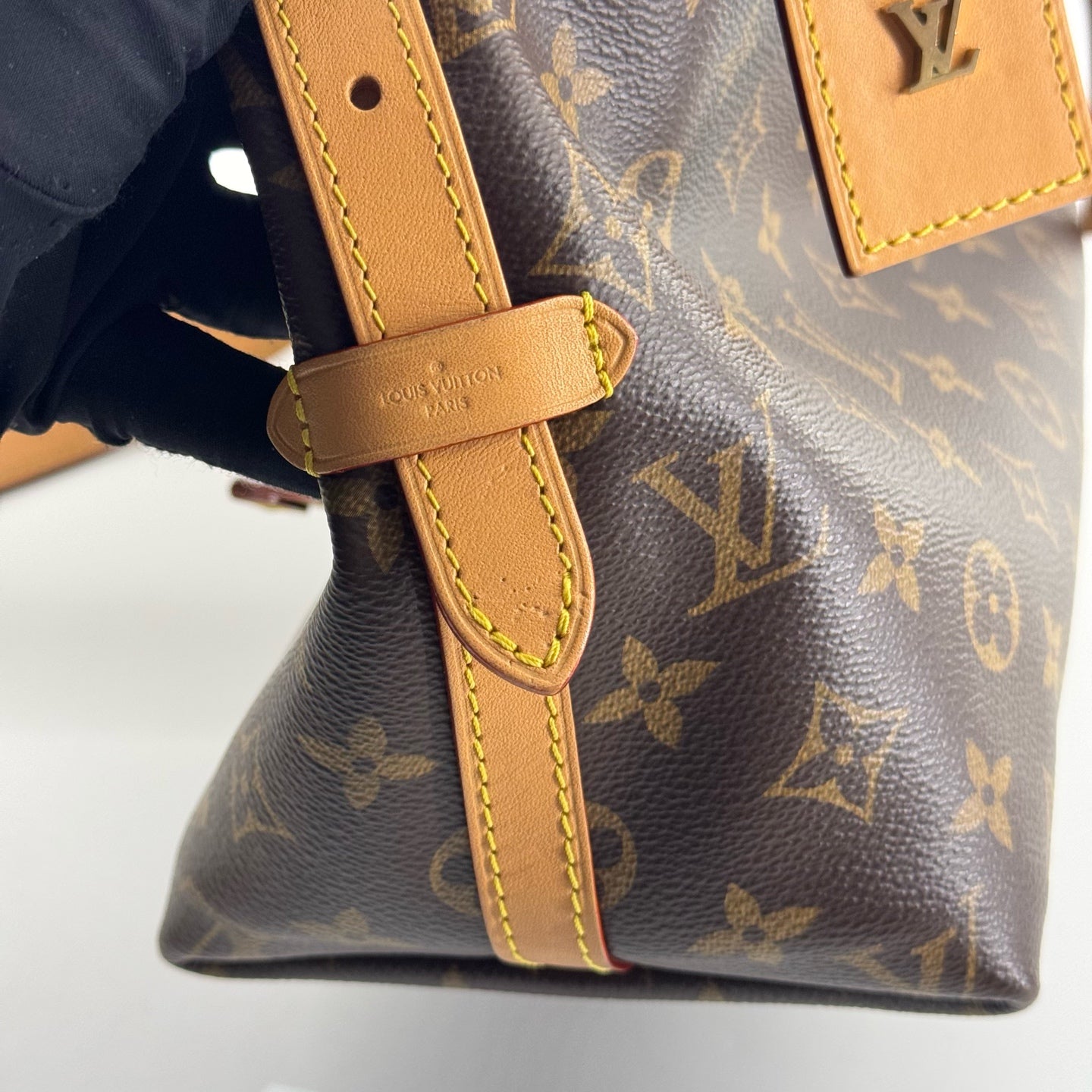 Louis Vuitton - Carryall Small - Leather - Brown - (Small)