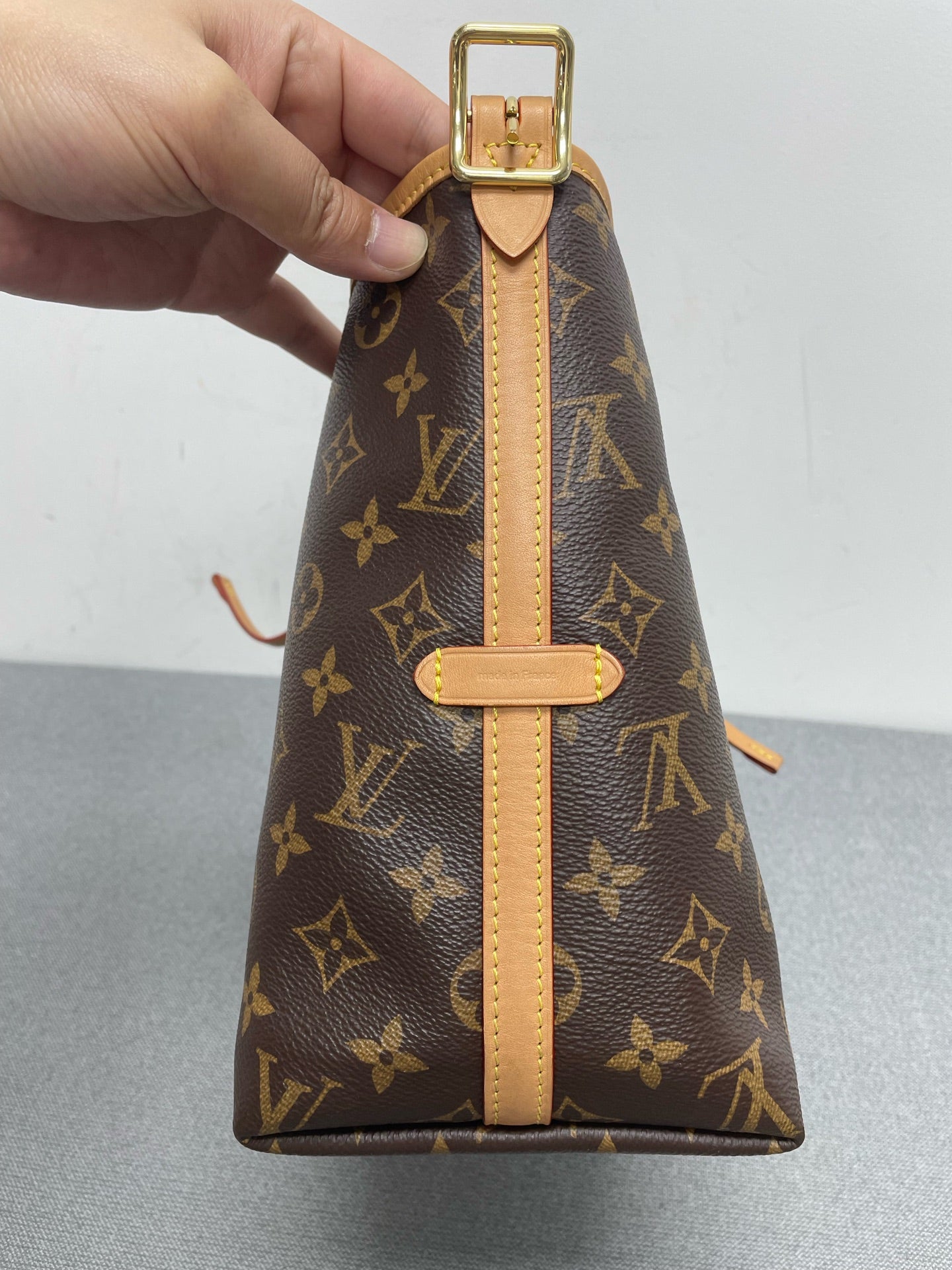 Louis Vuitton - Carryall - Synthetic - Brown - (Small)
