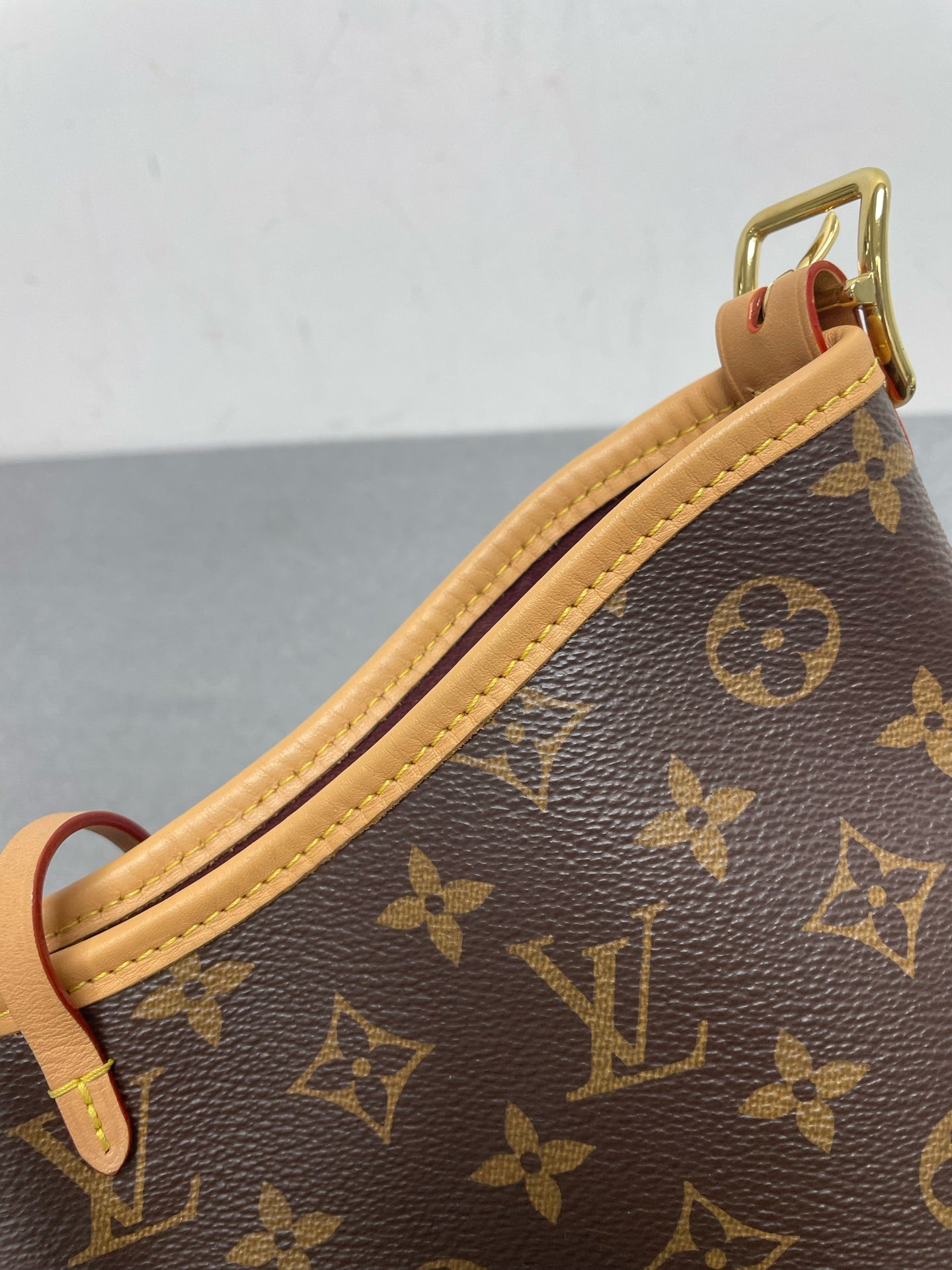 Louis Vuitton - Carryall - Synthetic - Brown - (Small)